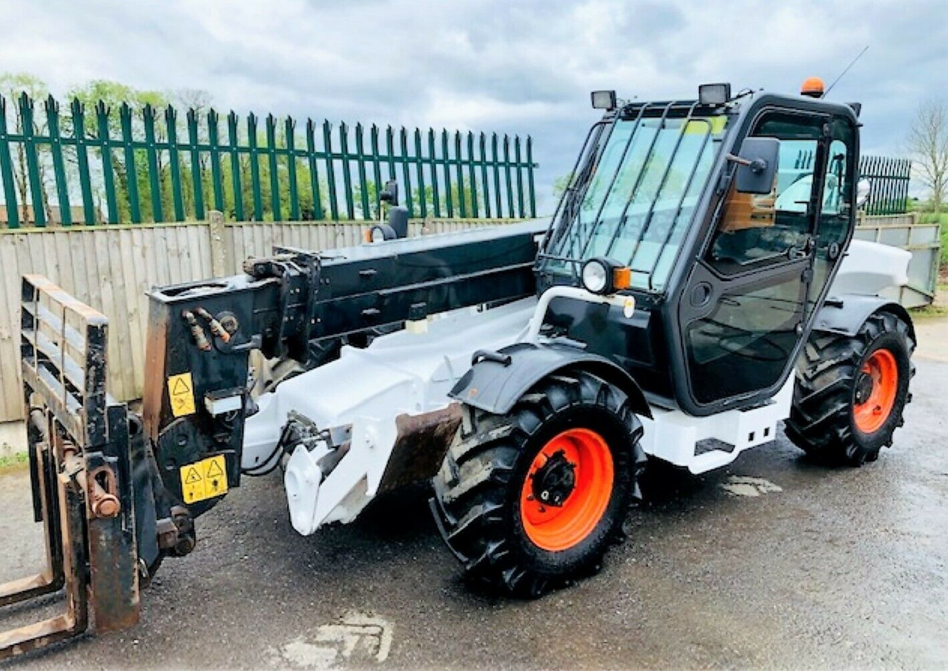 Bobcat T35120 SL Telehandler / Loadall - Image 4 of 12