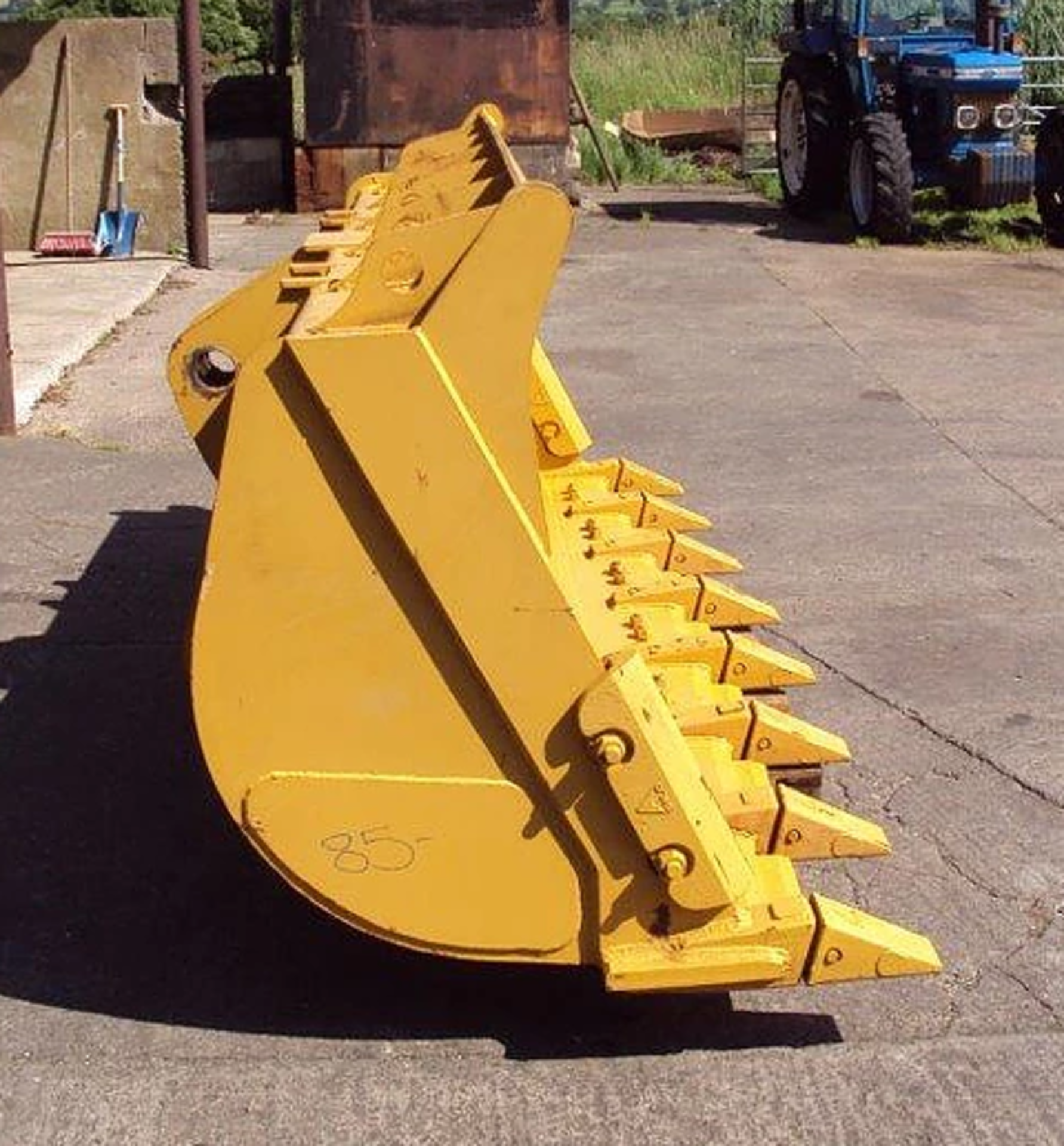 Caterpillar Loading Shovel Bucket - Image 2 of 11