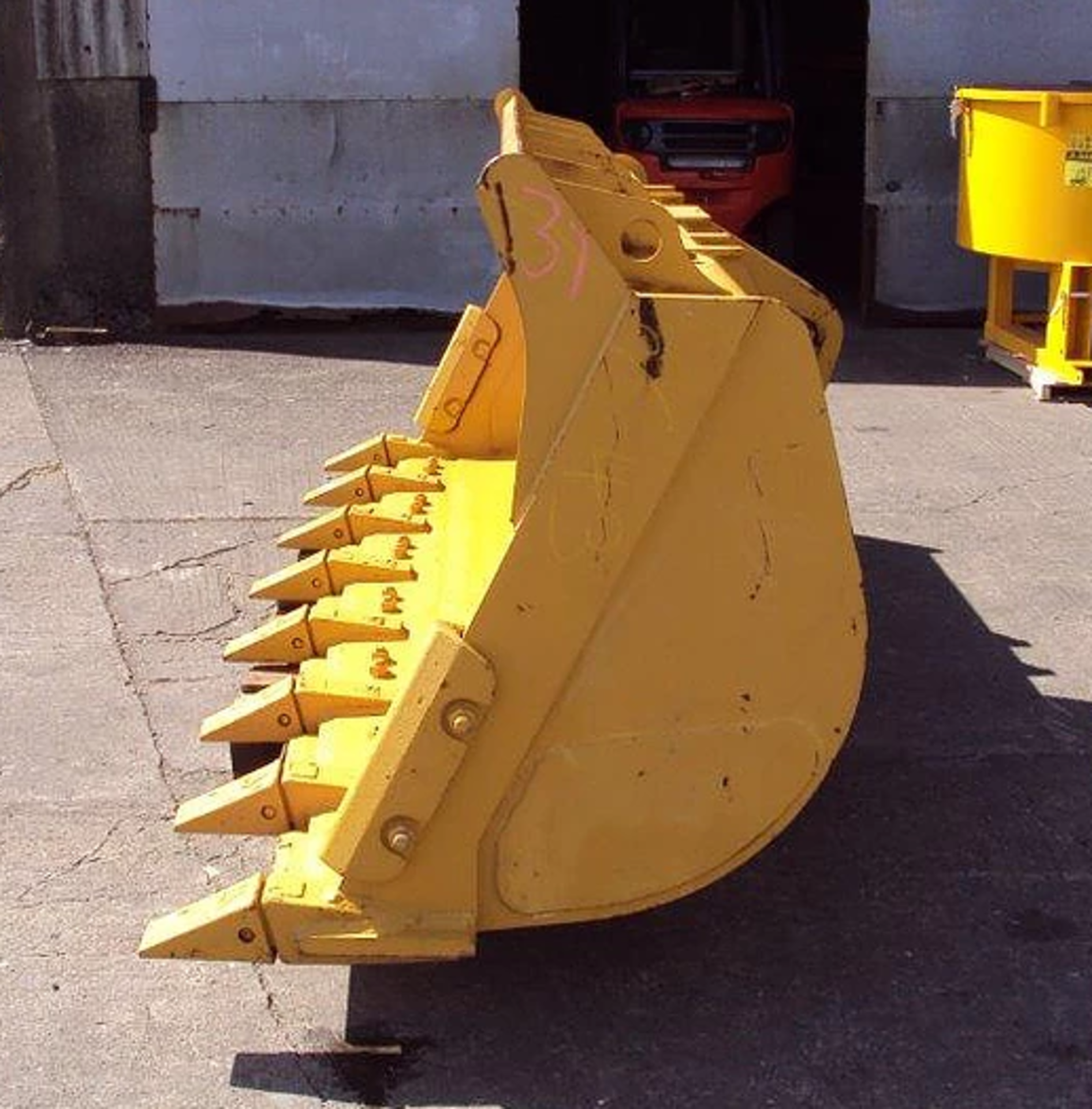 Caterpillar Loading Shovel Bucket - Image 6 of 11