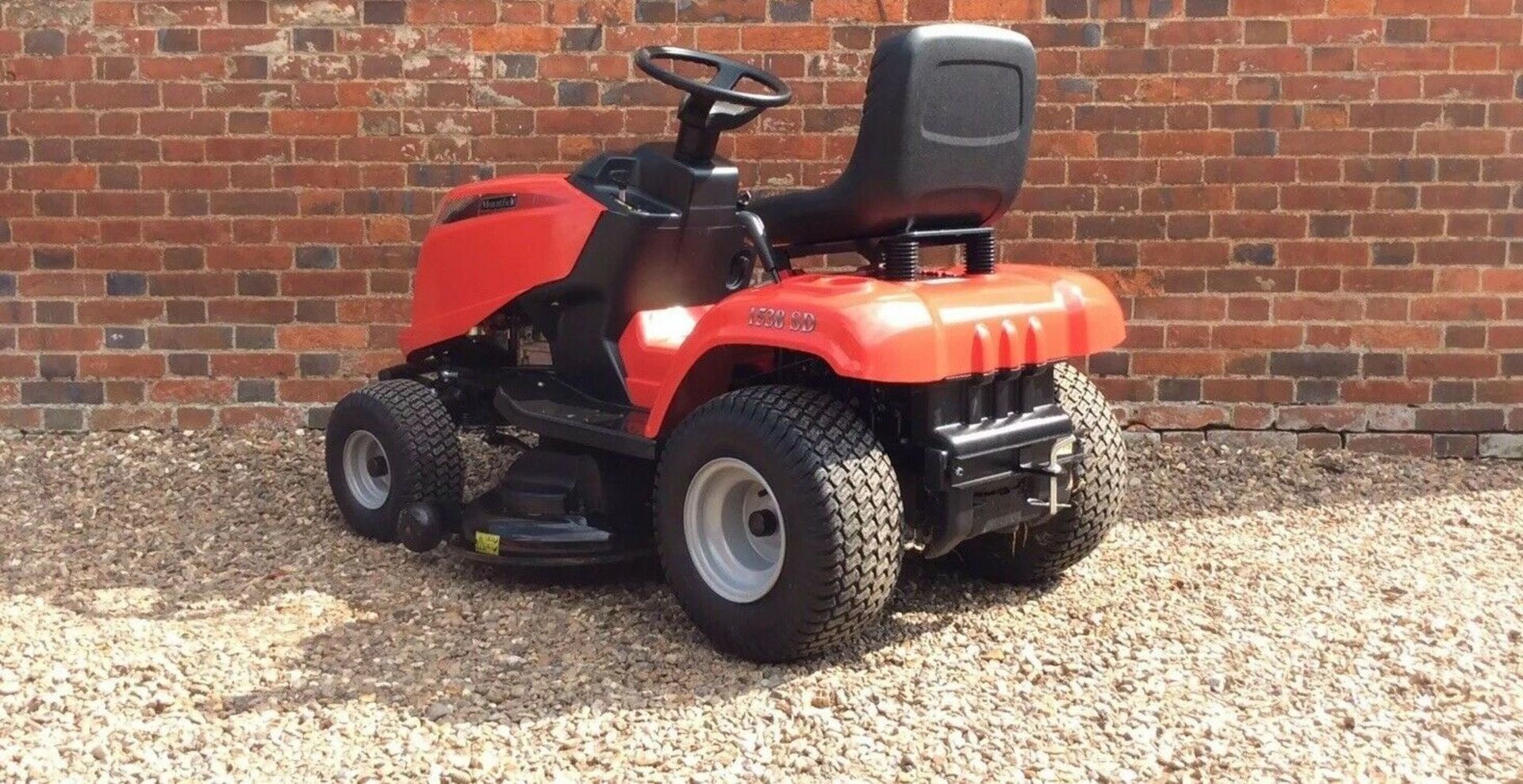 Mountfield 1538 SD Ride On Mower - Image 4 of 7