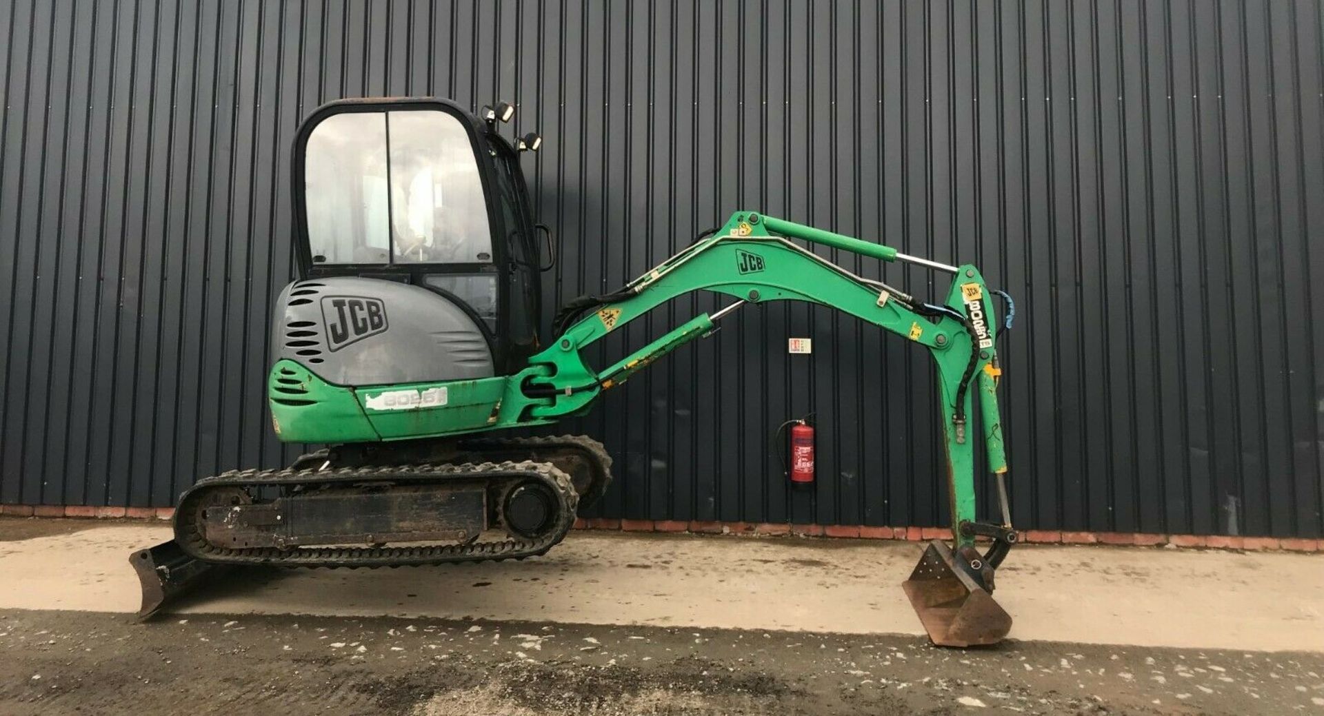 WITHDRAWN LOT JCB 8025 ZTS