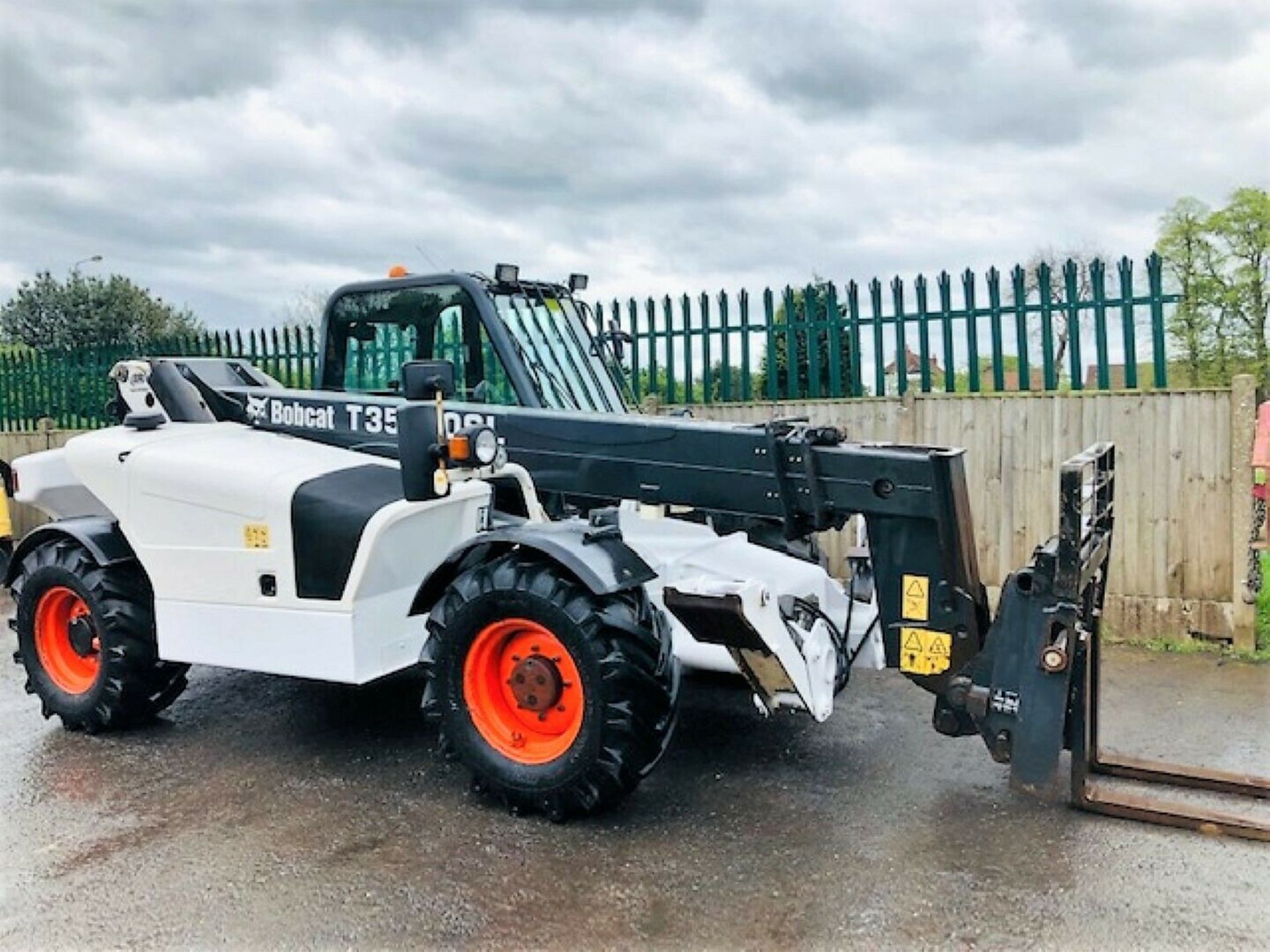 Bobcat T35120 SL Telehandler / Loadall - Image 5 of 12