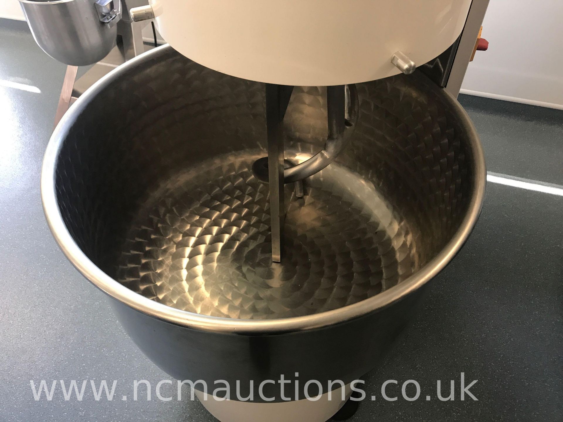 ESMACH SPI 100F Automatic Spiral Mixer with Fixed Bowl - Image 4 of 10