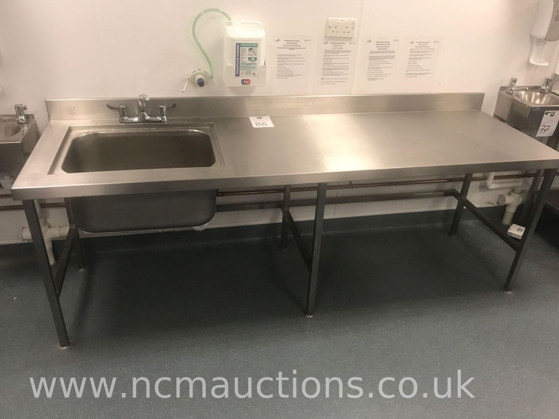 Stainless Steel Sink with Prep Area