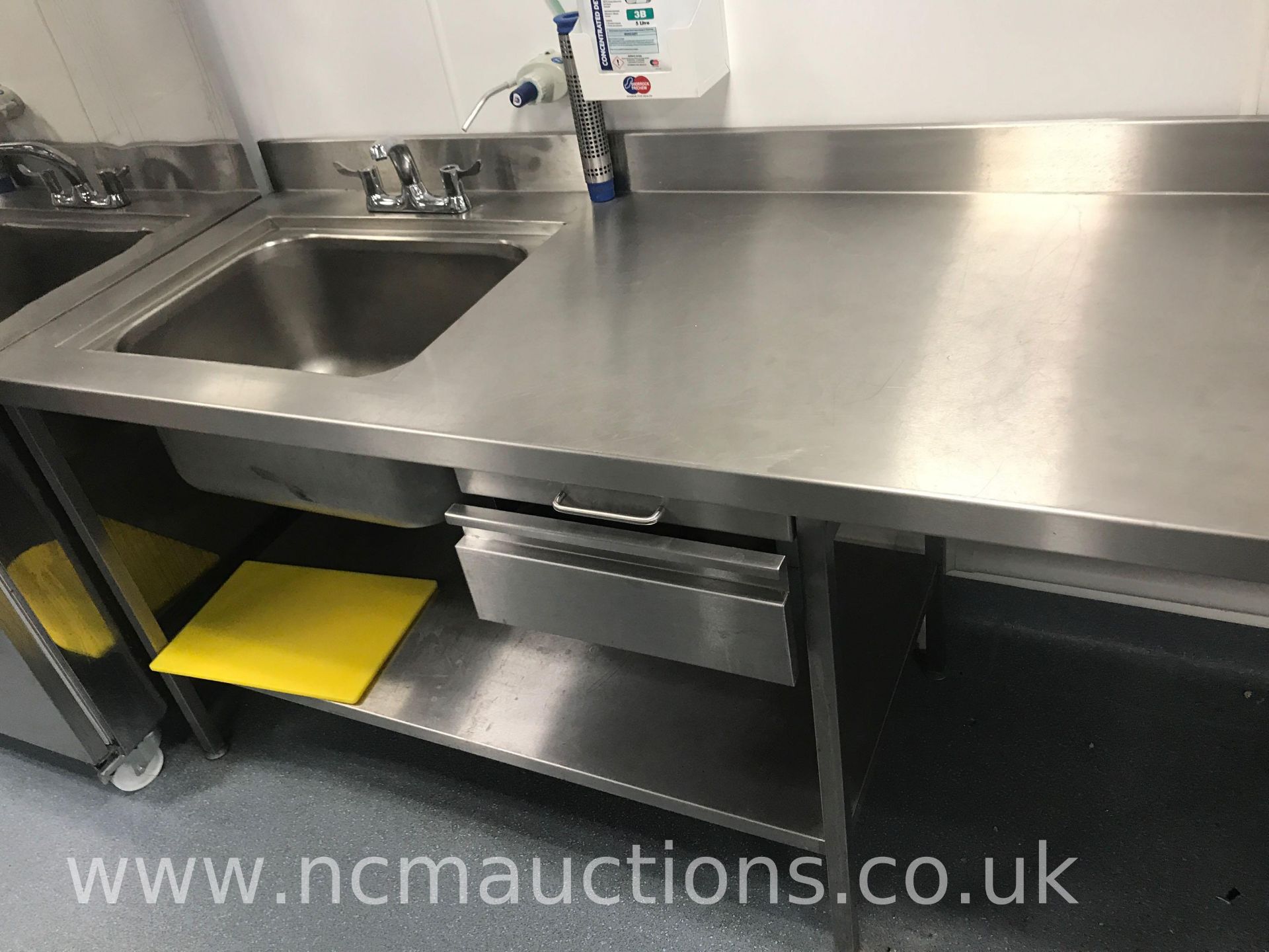 Stainless Steel Counter Catering - Image 5 of 6