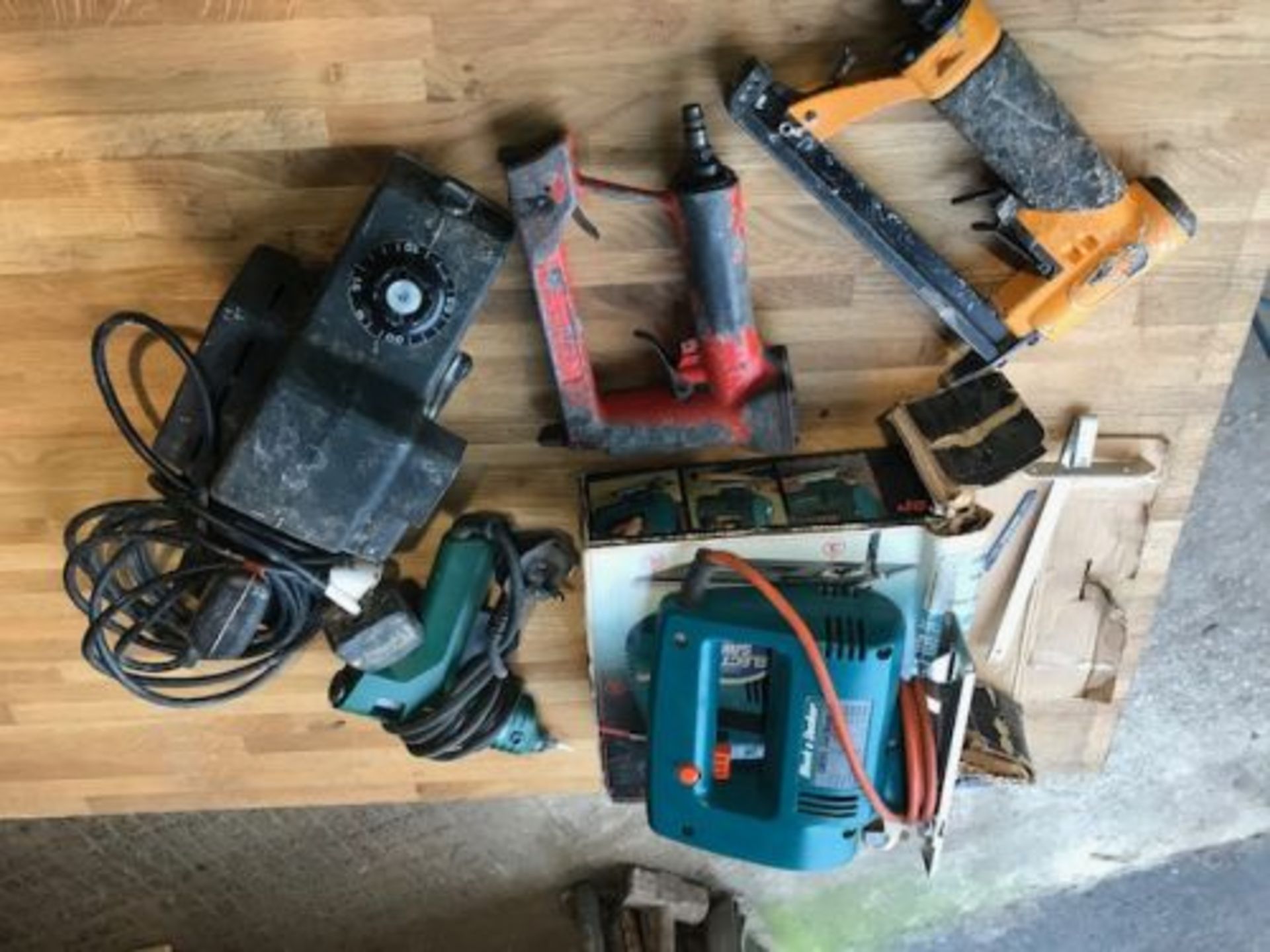 Black & Decker jigsaw Black & Decker Planer 2 air staple guns 1 glue gun