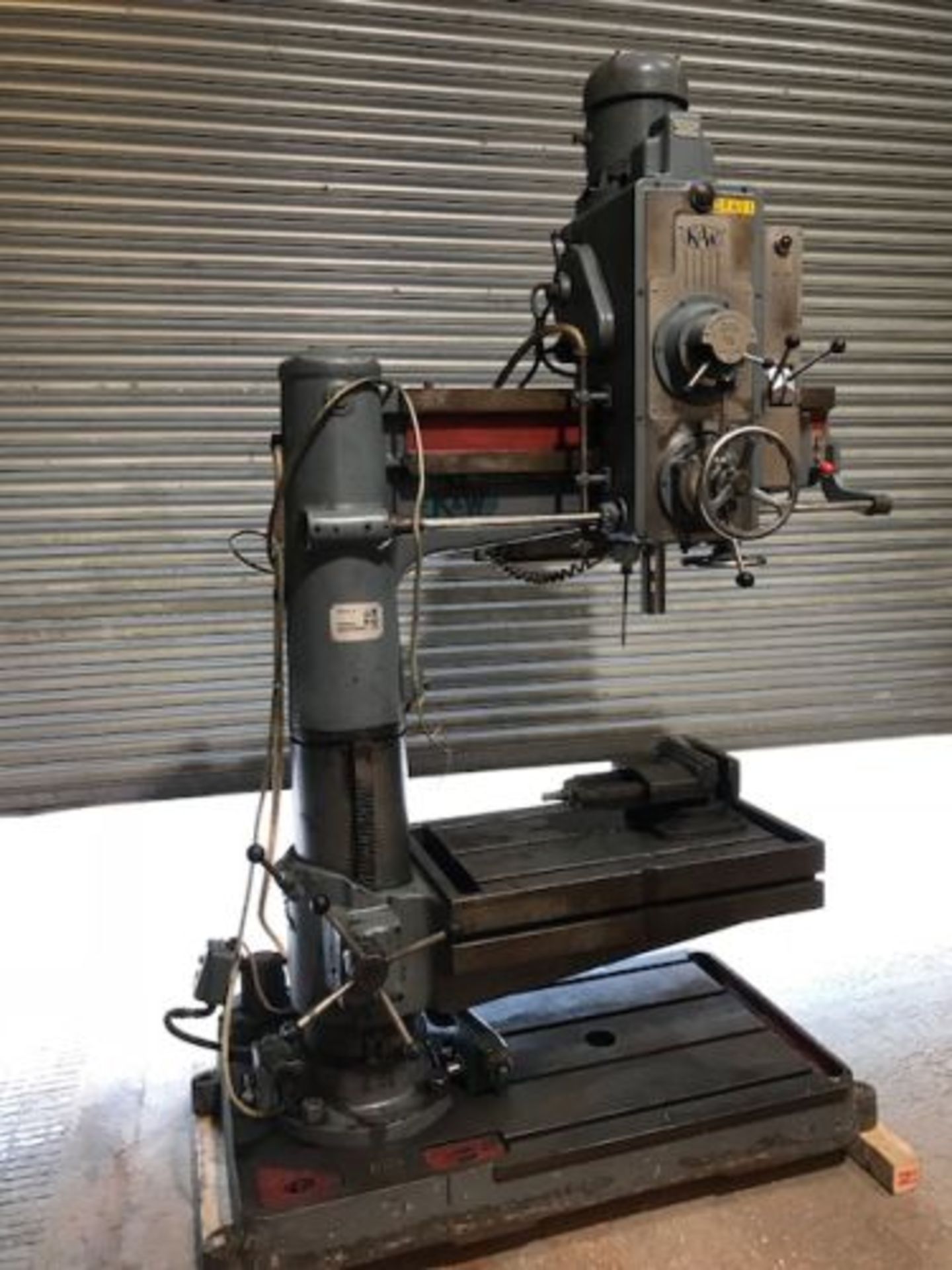 K&W/Kitchen & Wade Radial arm drill/Model T9/Serial no 21532/Manual rise & fall of bed