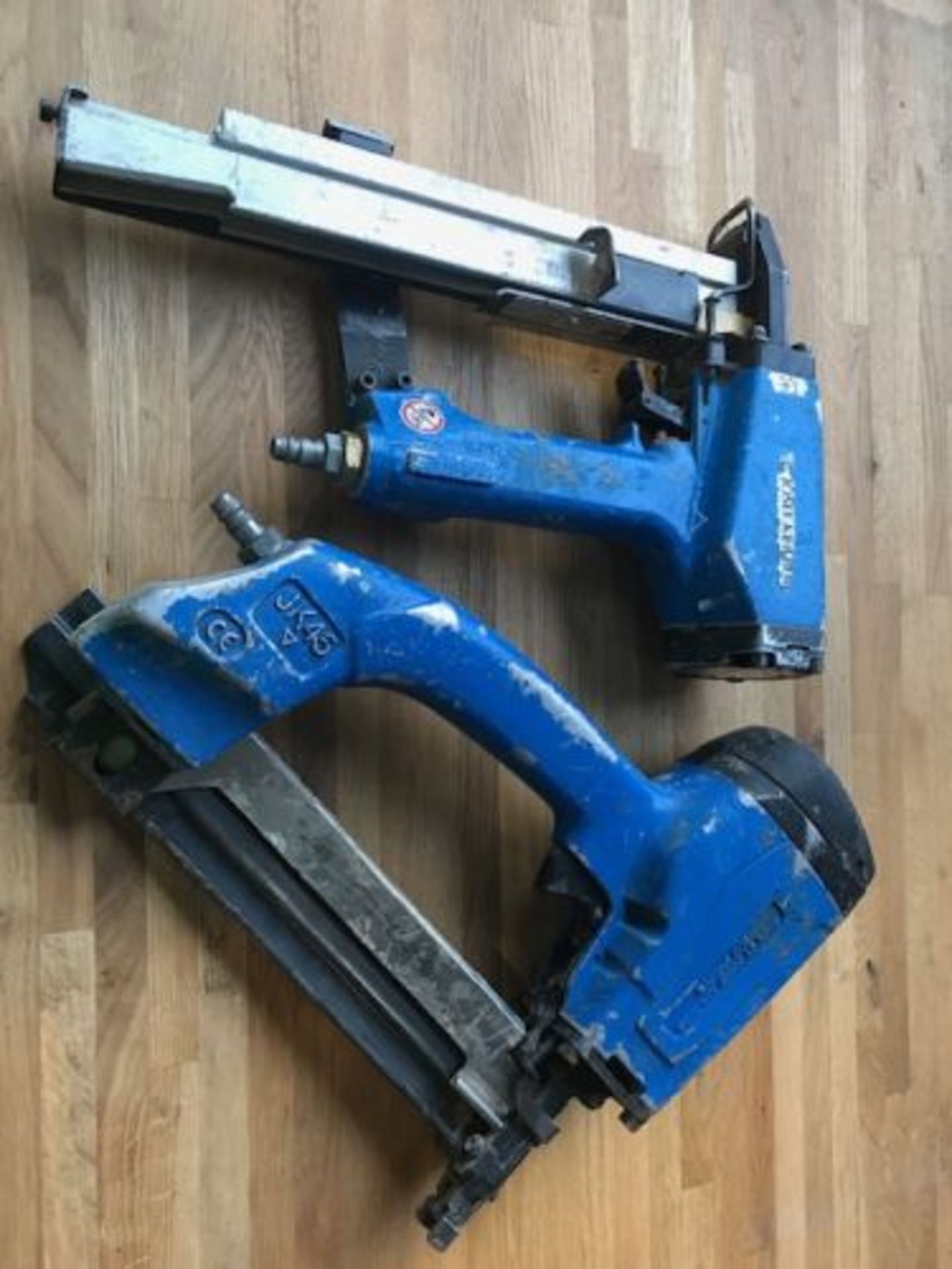 2 Josef Kihlberg air staple guns 16-44mm - Image 2 of 2