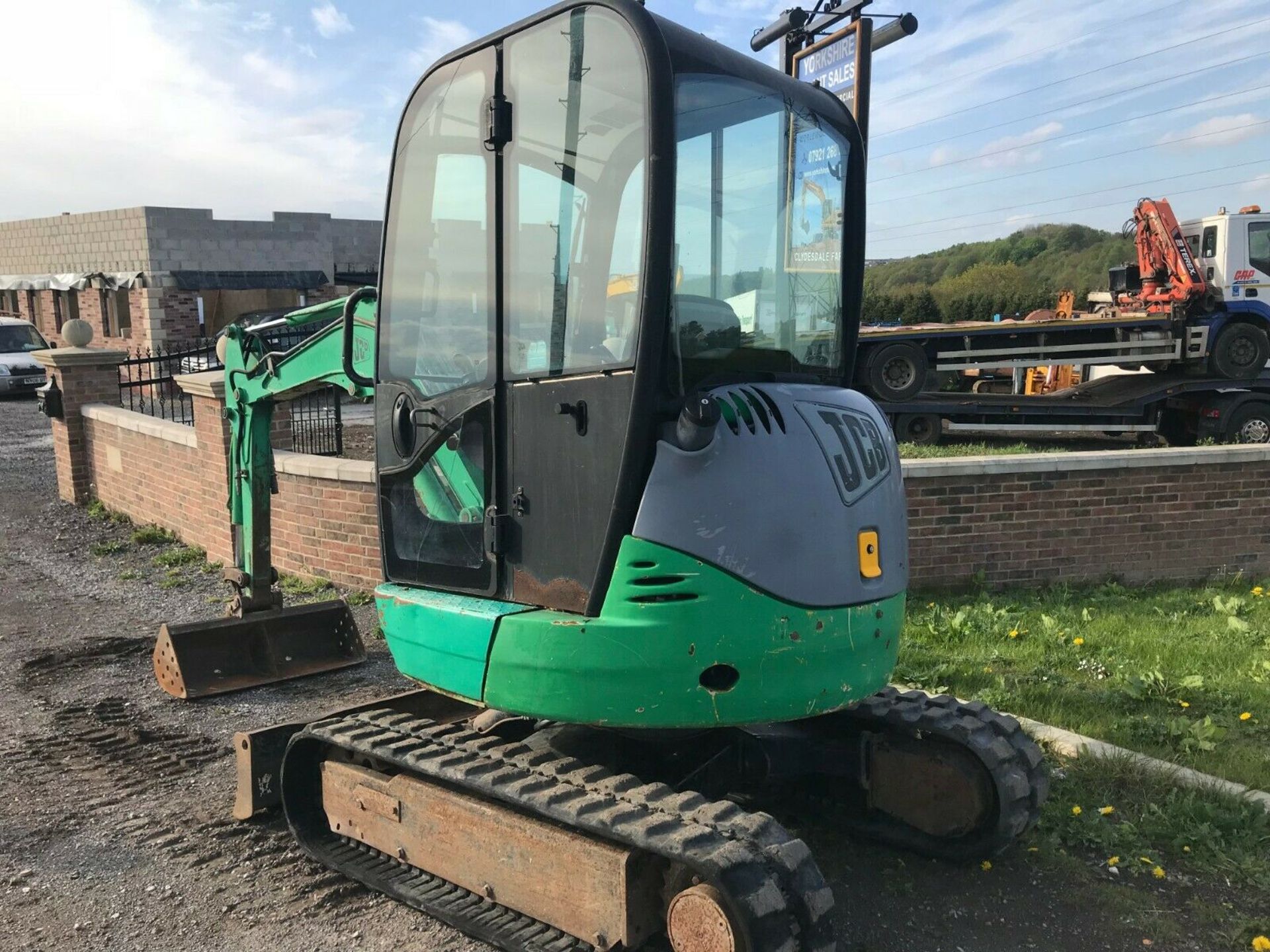 JCB 802.5 Mini Digger - Image 3 of 9