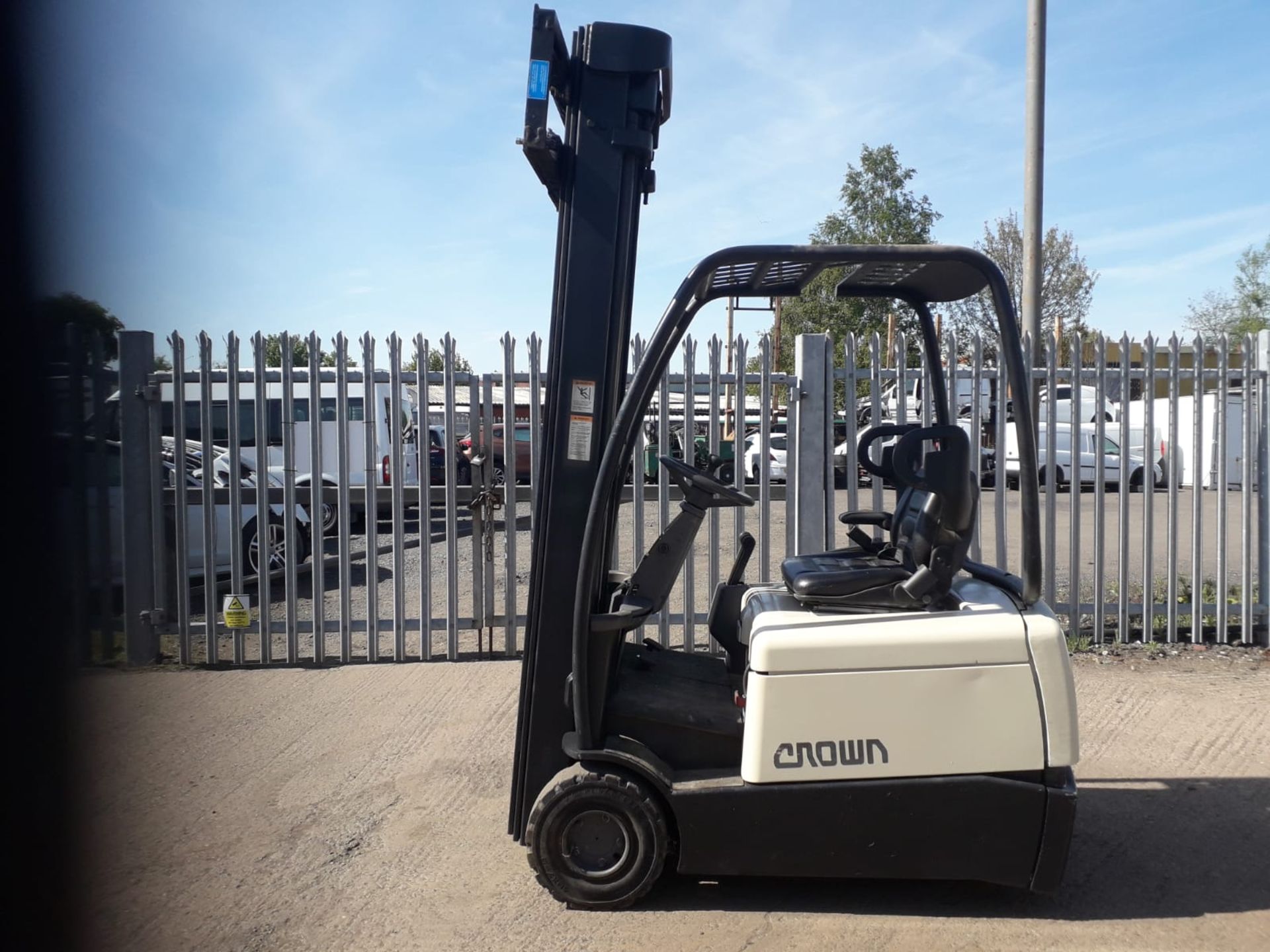 Crown 3 Wheel Electric Forklift