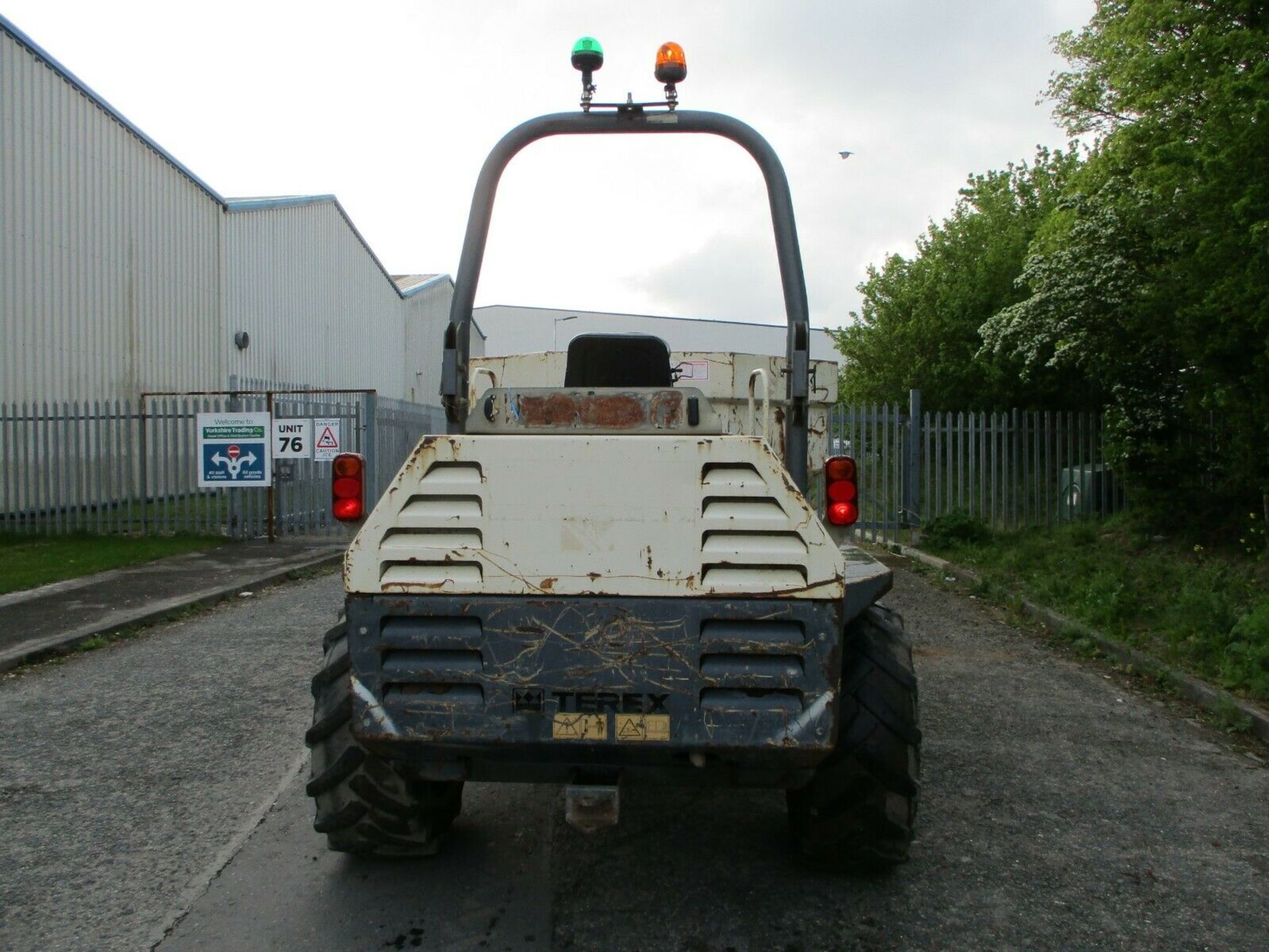 Terex 6 Ton Swivel Skip Dumper - Image 8 of 11