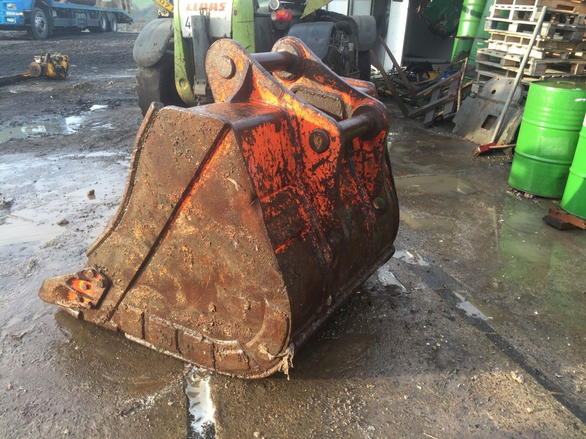 Excavator Bucket 90mm. - Image 2 of 4