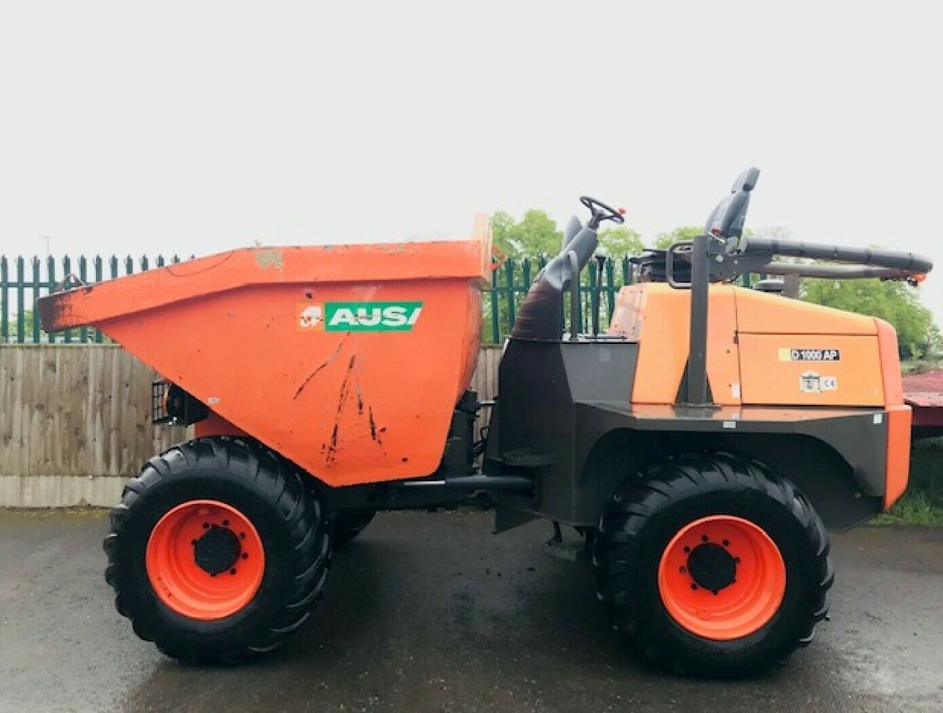 Ausa D1000 AP 10 Tonne Straight Tip Dumper