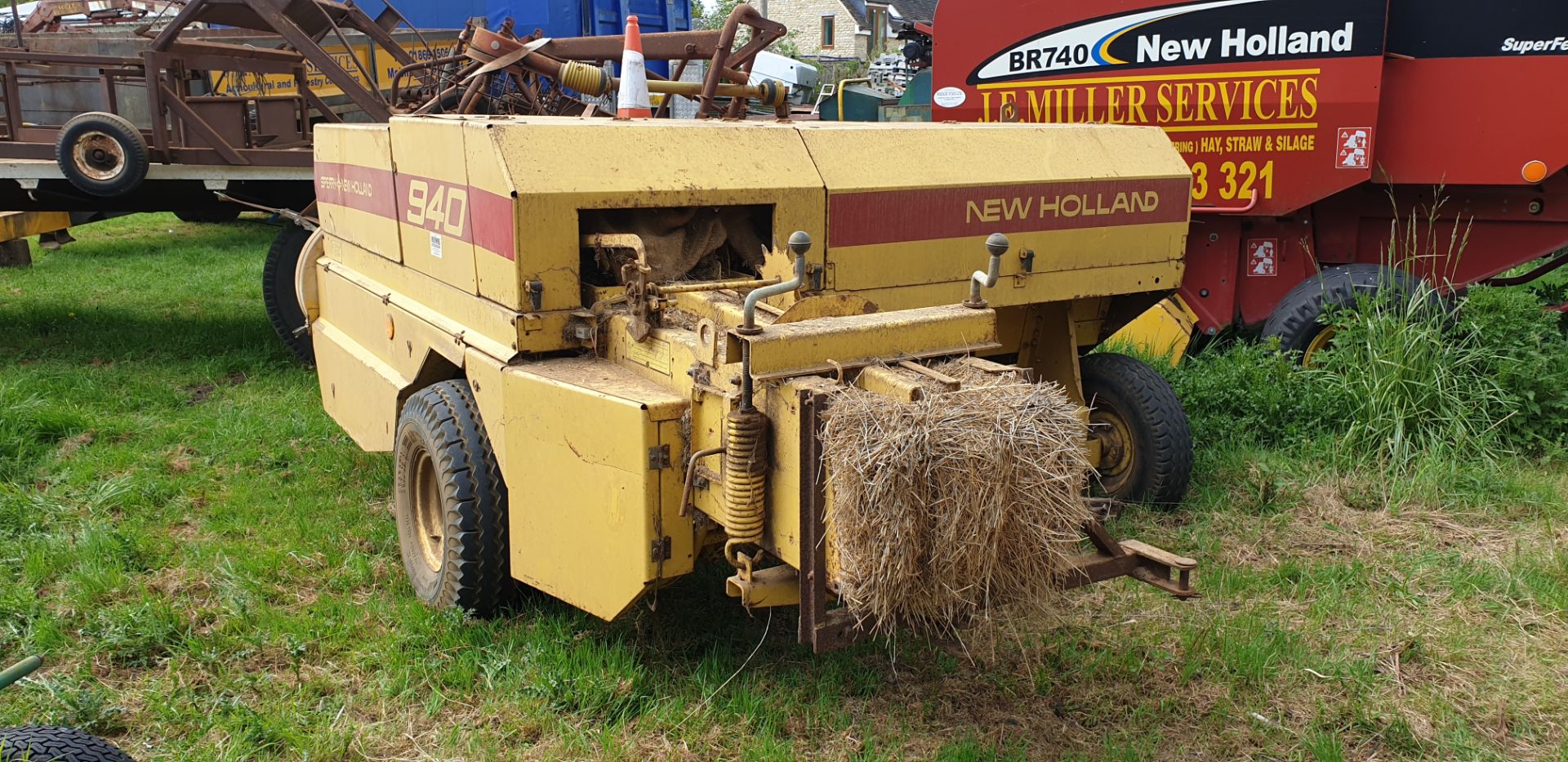 New Holland 940 Conventional Bailer - Image 2 of 3