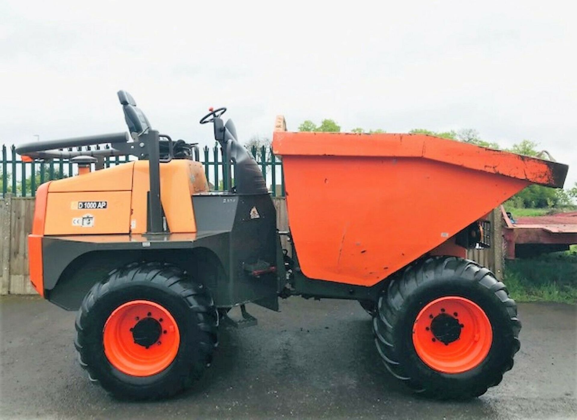 Ausa D1000 AP 10 Tonne Straight Tip Dumper - Image 2 of 11