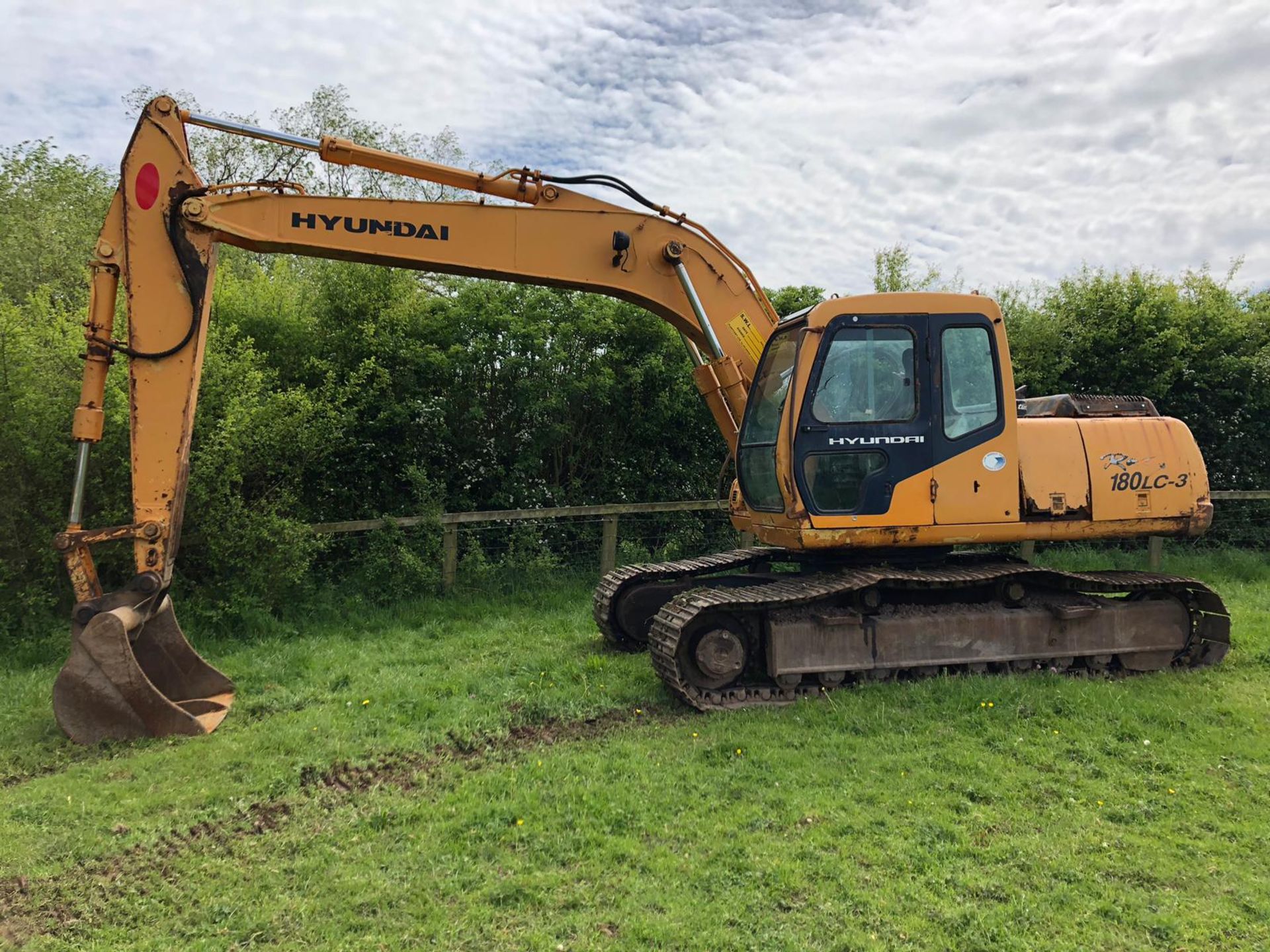 Hyundai Robex 180LC-3 Excavator - Image 2 of 15