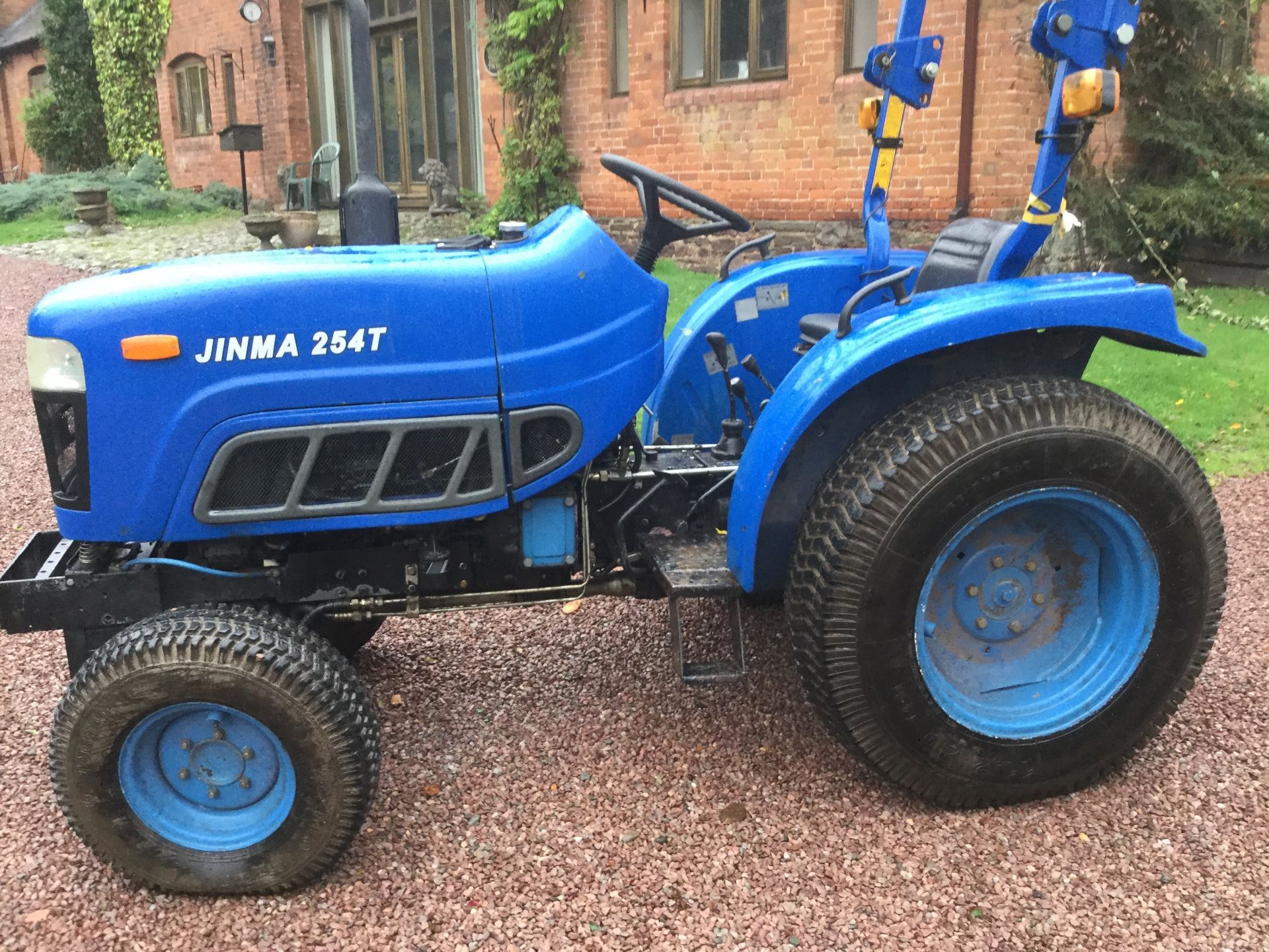 Jinna 254T Compact Tractor