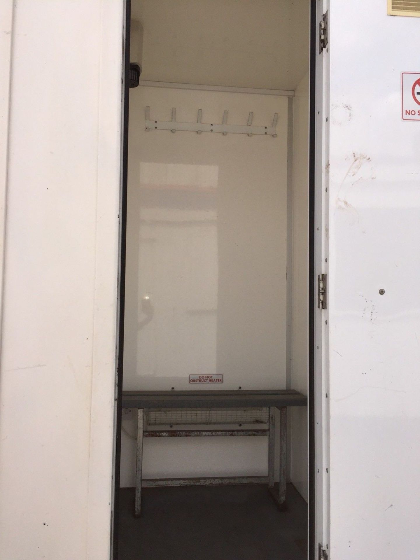 AJC Towable Anti Vandal Welfare Unit With Generator - Image 10 of 12