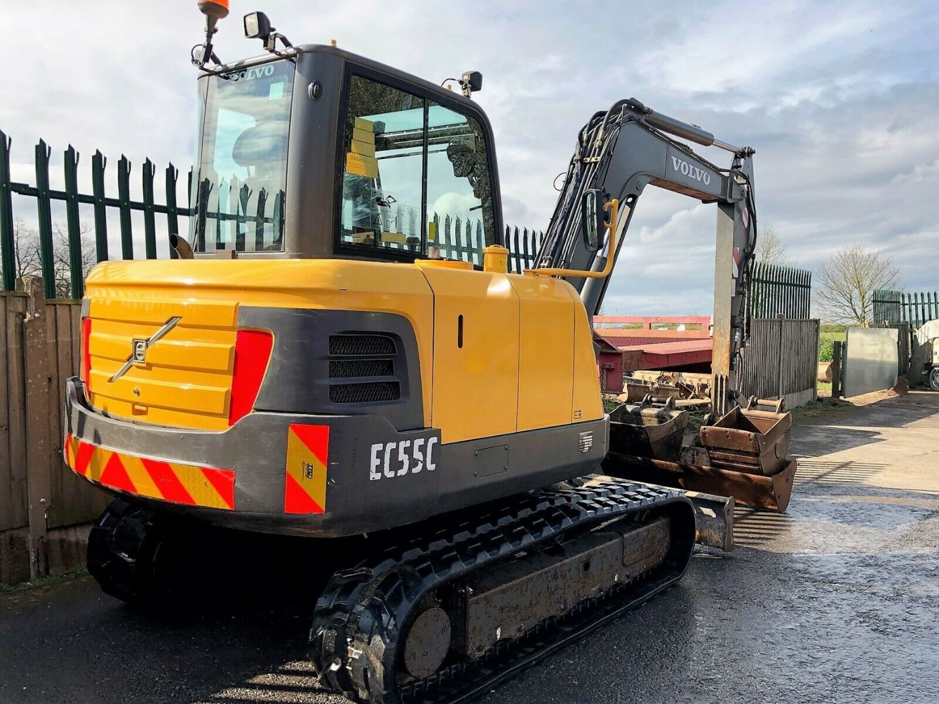 WITHDRAWN LOT Volvo EC55C Excavator / Digger - Image 5 of 10