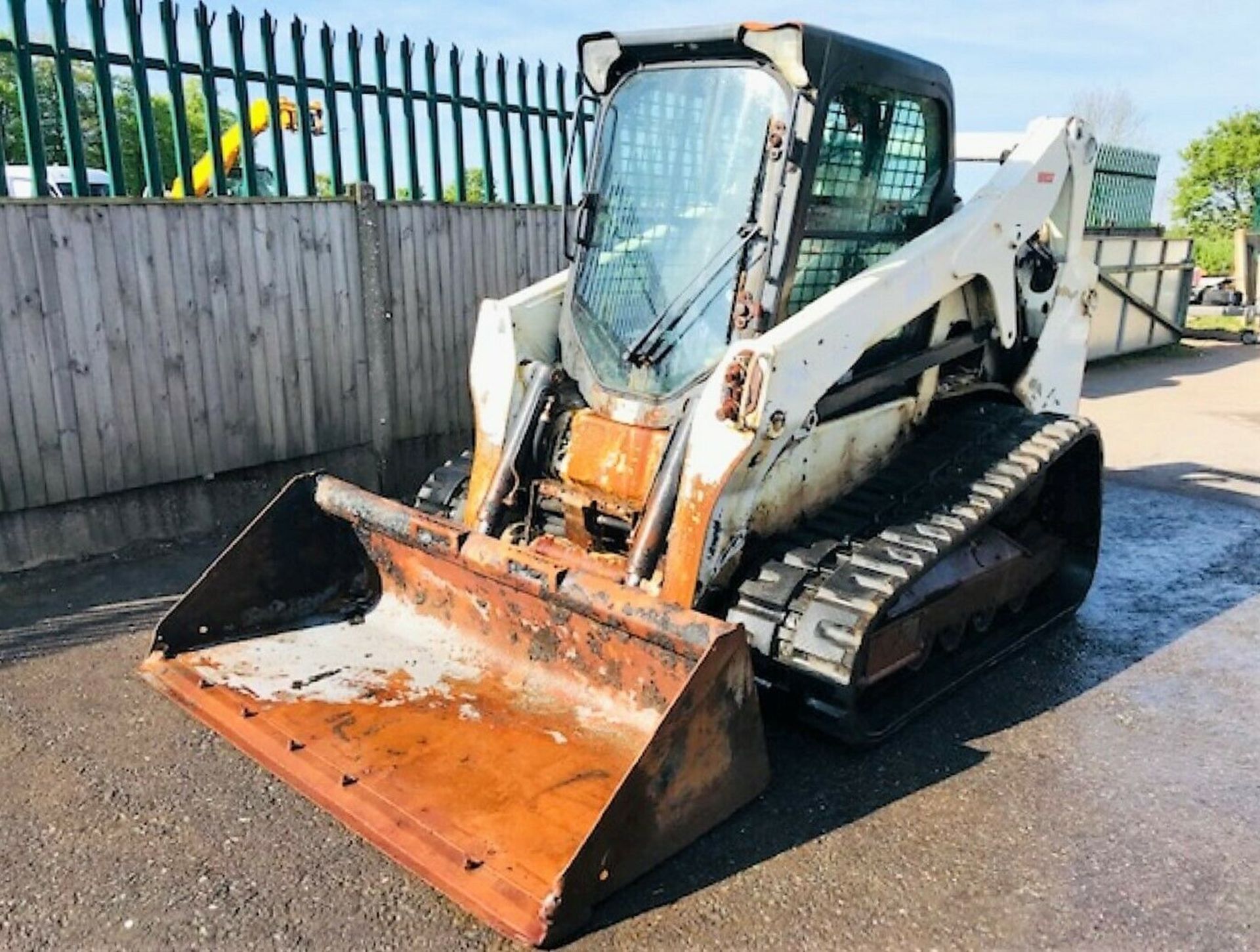 Bobcat T650 Skidsteer Loader - Image 4 of 10