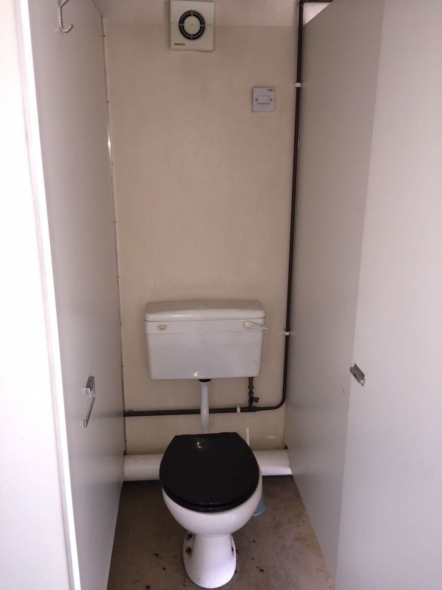 Portable Toilet Block With Shower Steel Welfare Unit - Image 6 of 12