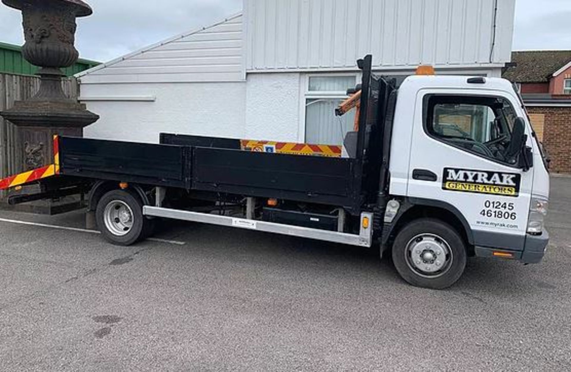 7.5t Mitsubishi Fuso Canter Beaver Tail Lorry