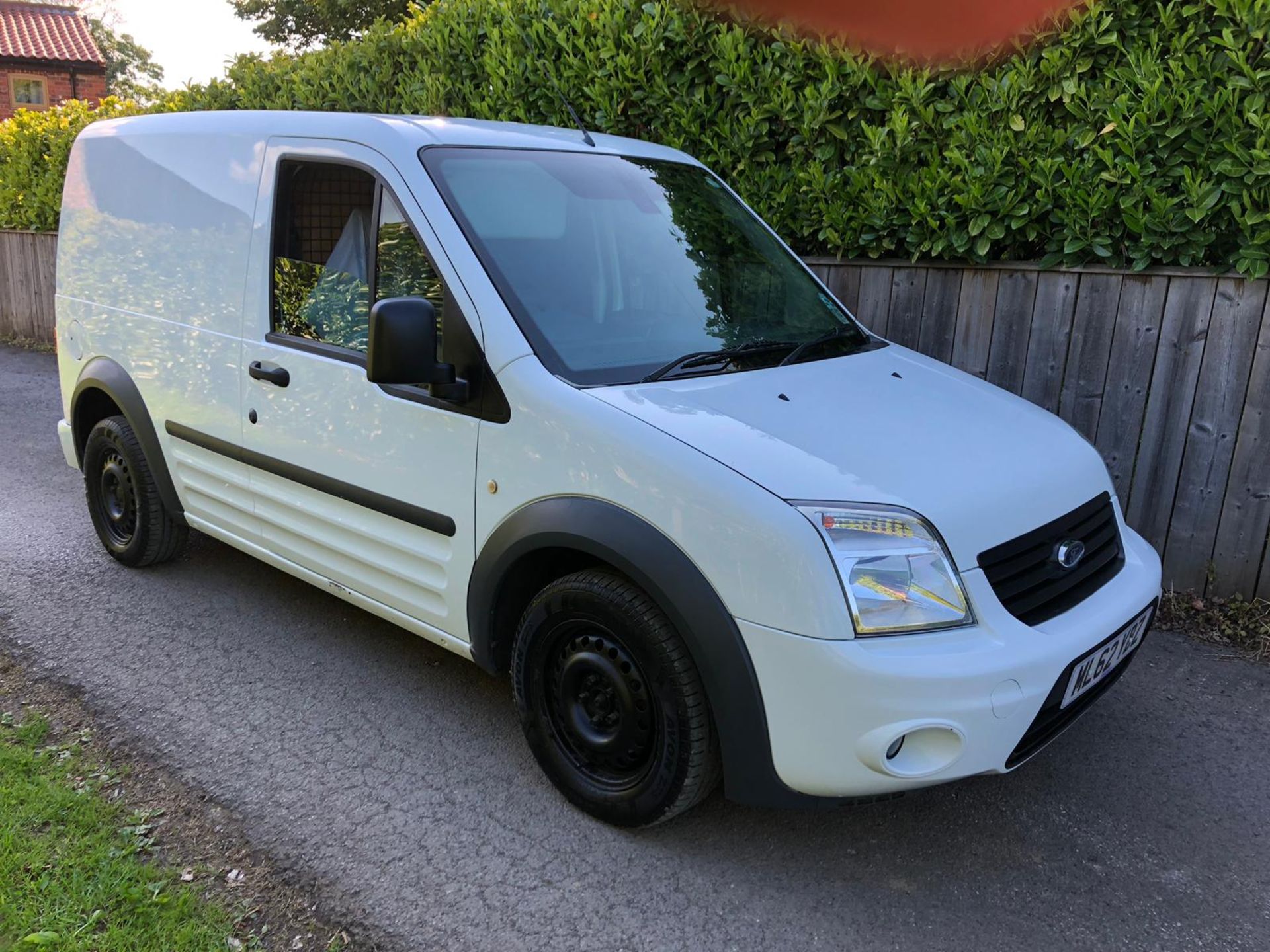 Ford Transit Connect 1.8 TDCI - Image 2 of 10