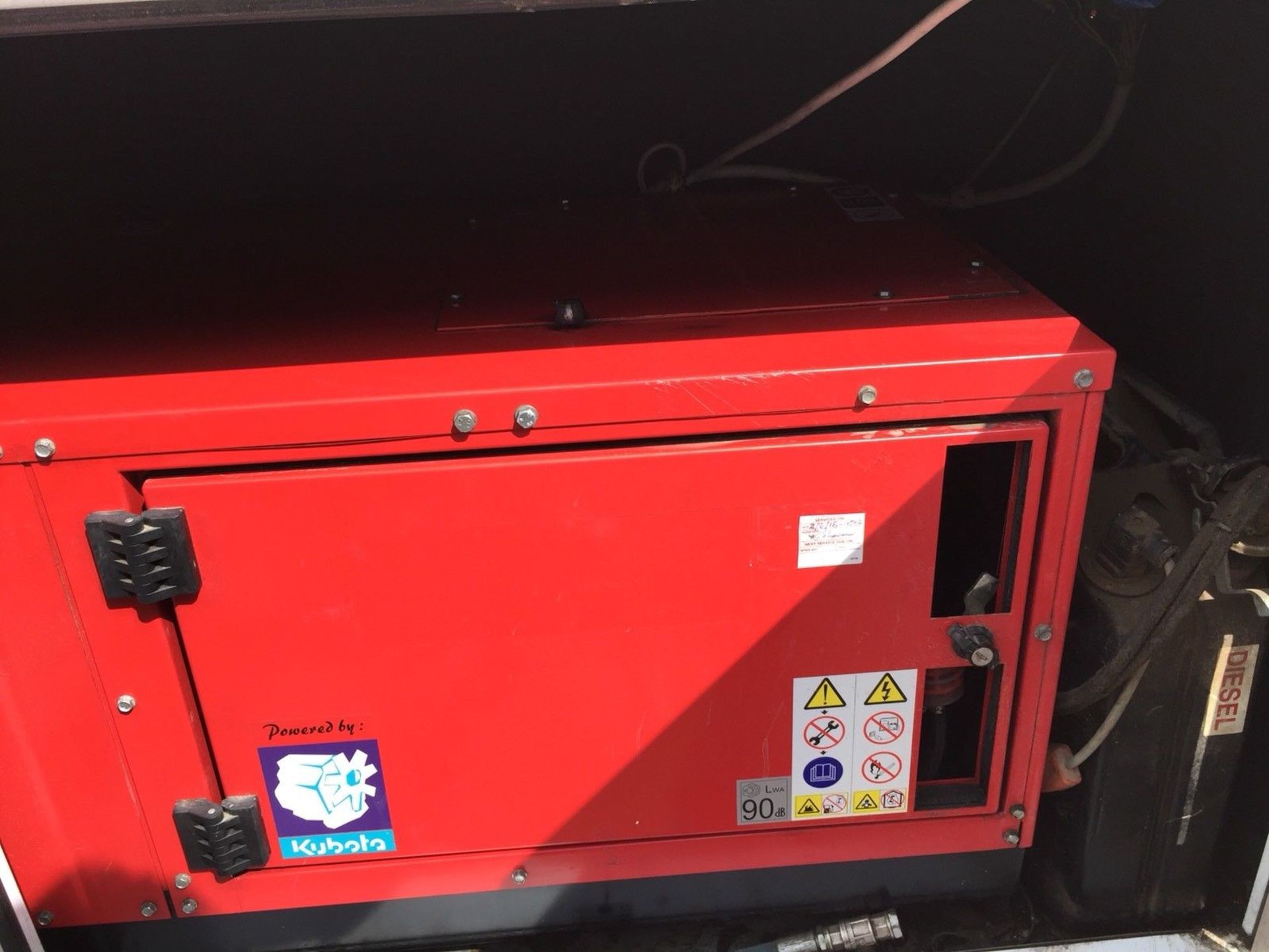 AJC Towable Anti Vandal Welfare Unit With Generator - Image 7 of 12