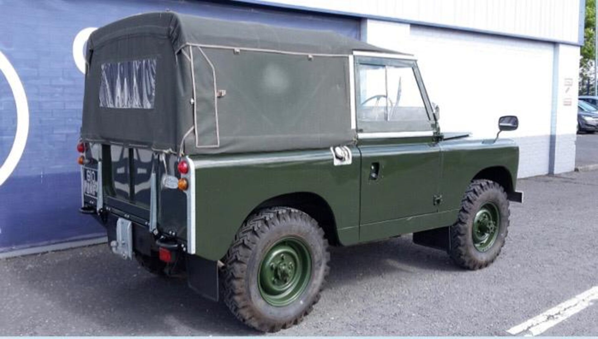 *RESERVE LOWERED TODAY* NO VAT Land Rover Defender Series 2 - Image 3 of 9