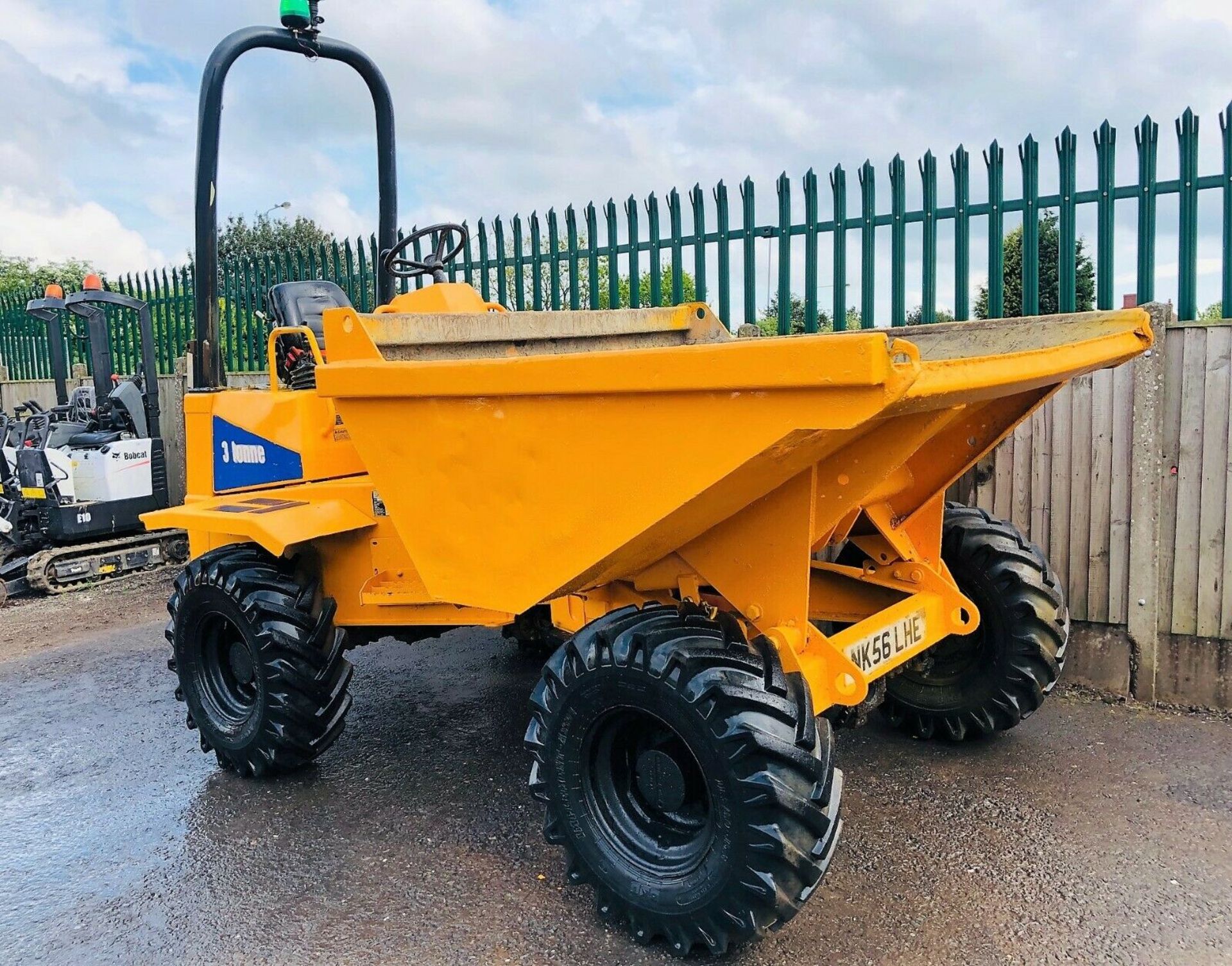 2006 Thwaites 3 Tonne Straight Tip Dumper - Image 5 of 9