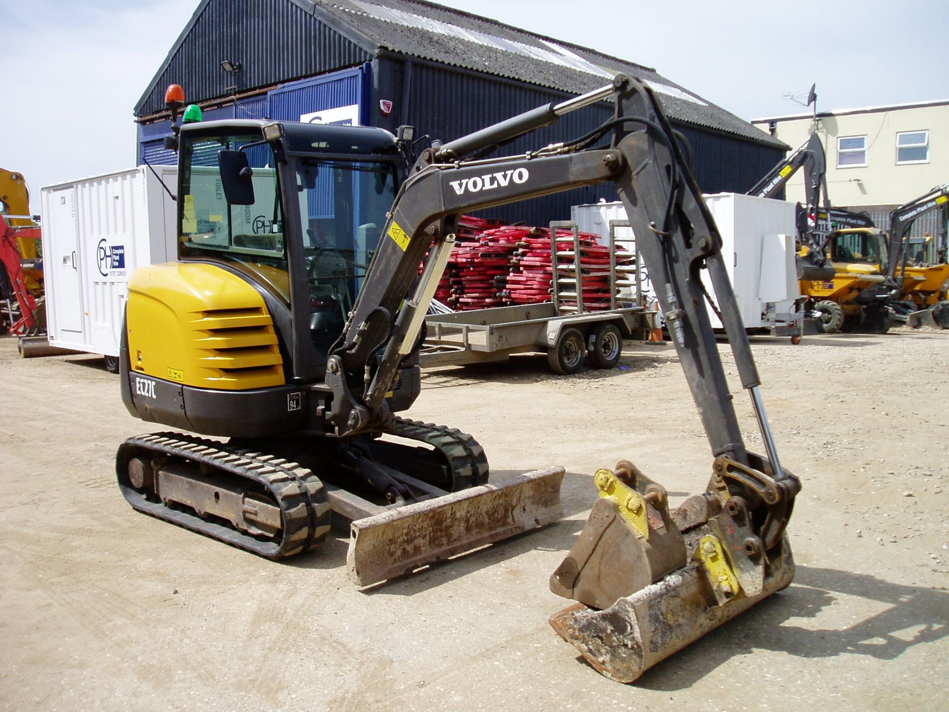 Volvo EC27C 4085 2790Kgs Mini Excavator Model - Image 4 of 21