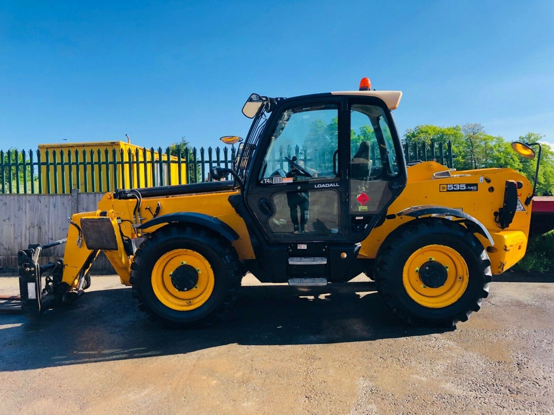 WITHDRAWN LOT JCB 535-140 Hi Viz Telehandler Loadall