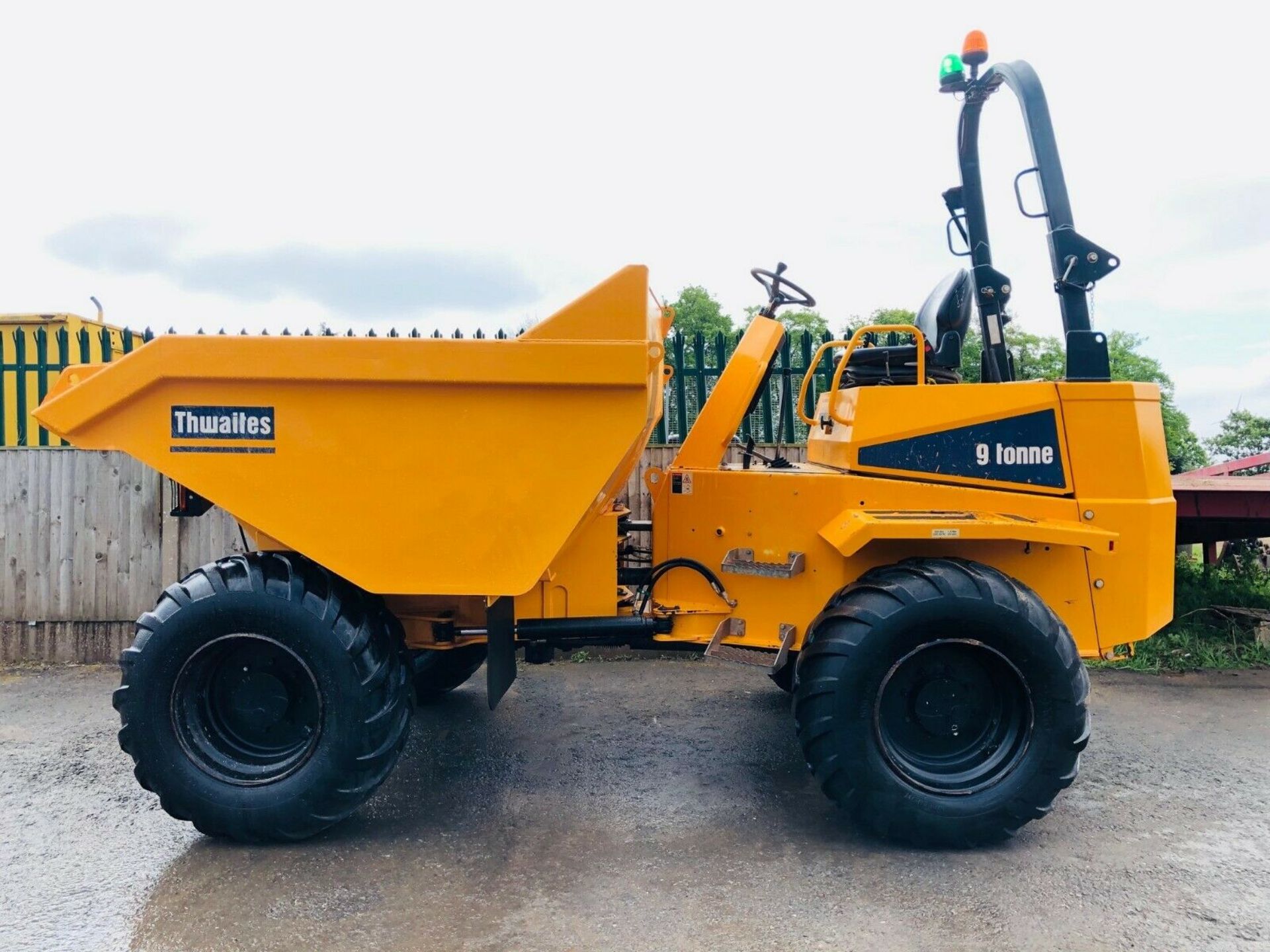 9 Tonne Straight Tip Dumper