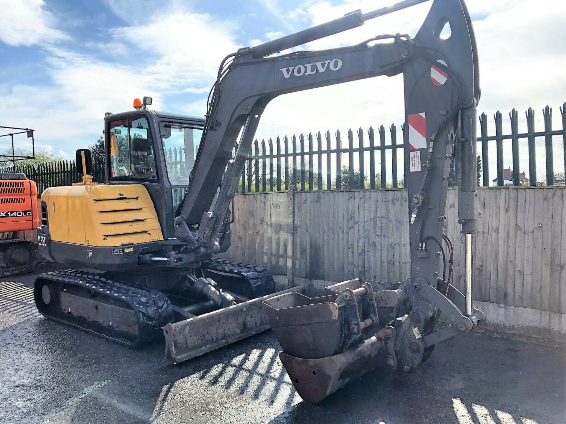 WITHDRAWN LOT Volvo EC55C Excavator / Digger - Image 4 of 10