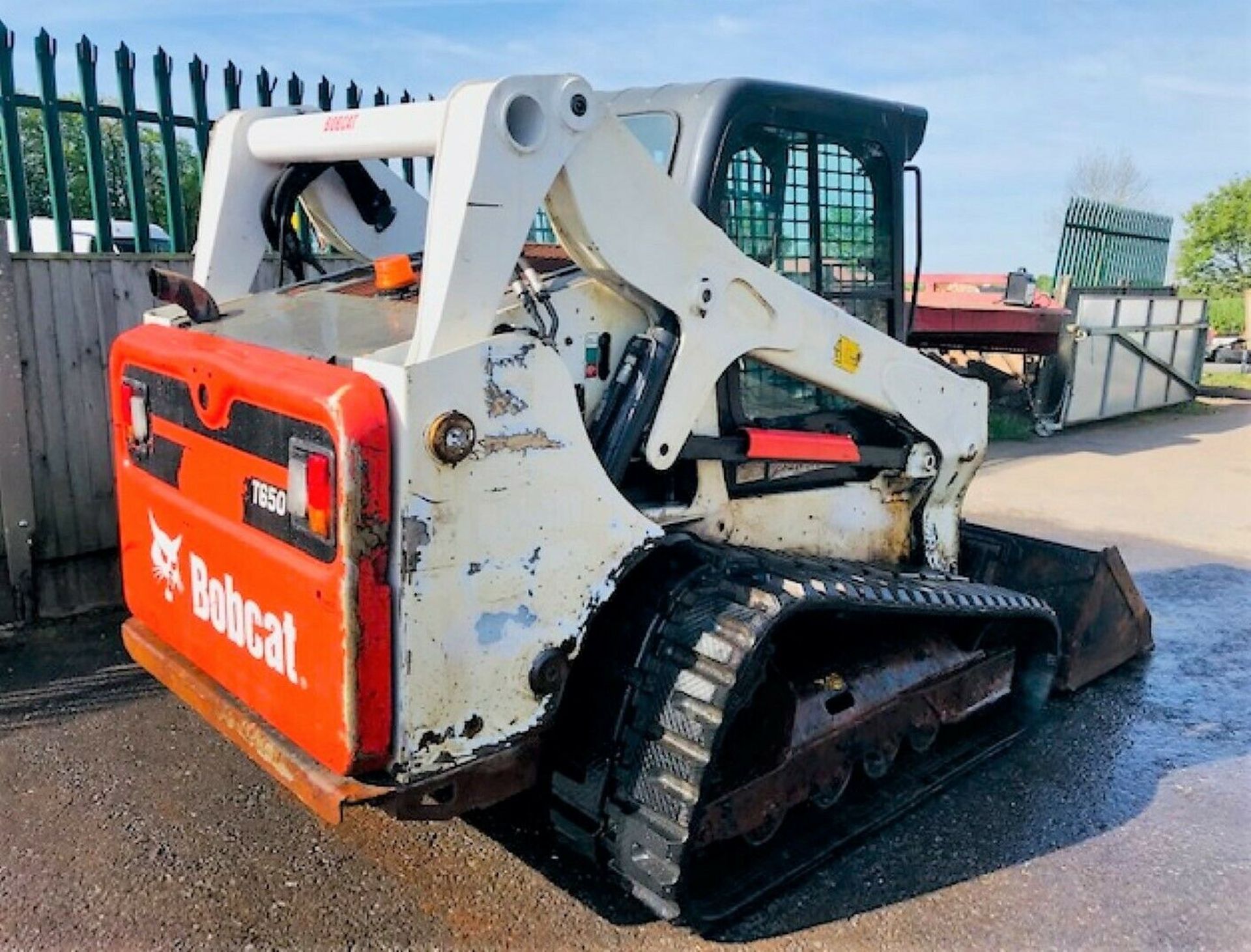 Bobcat T650 Skidsteer Loader - Image 5 of 10