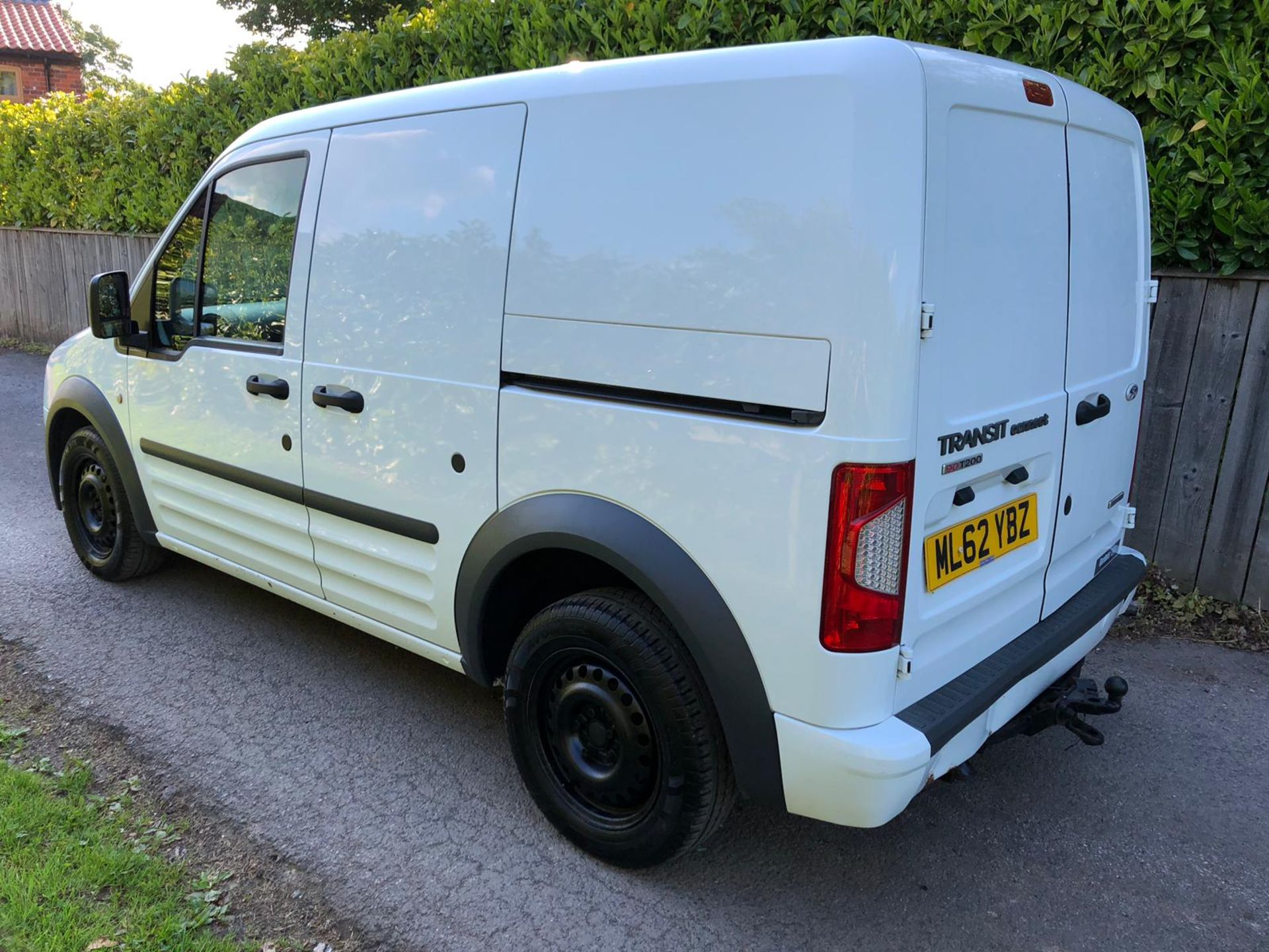 Ford Transit Connect 1.8 TDCI - Image 3 of 10