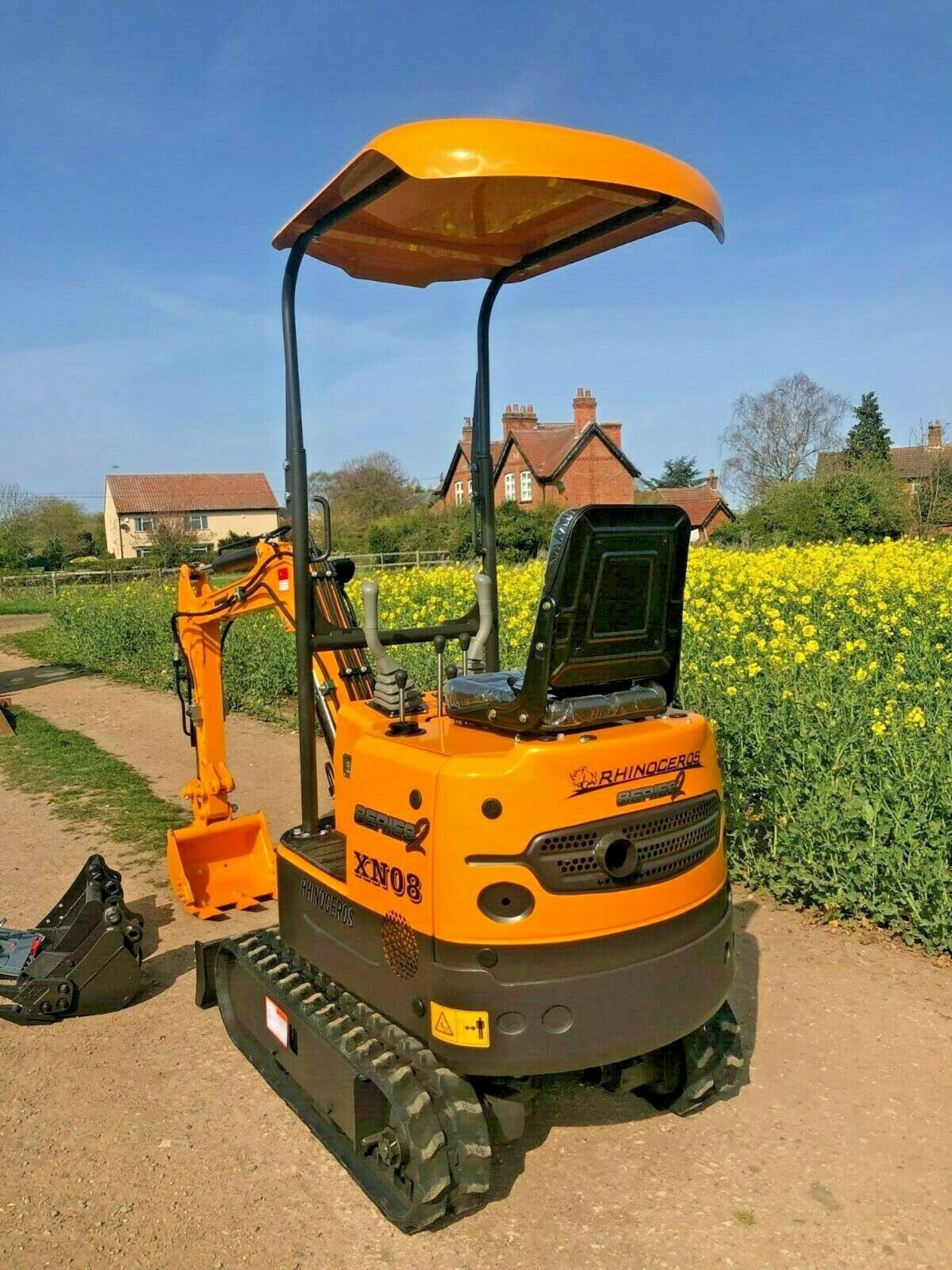 Rhinocerous XN08 Series 2 Mini Digger Excavator - Image 12 of 12