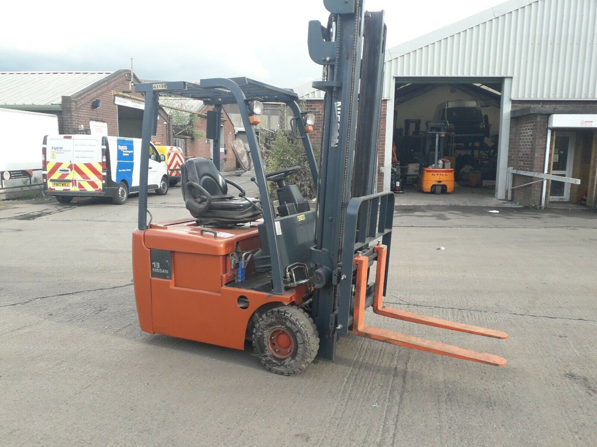 Nissan 1.3T 3 Wheel Forklift