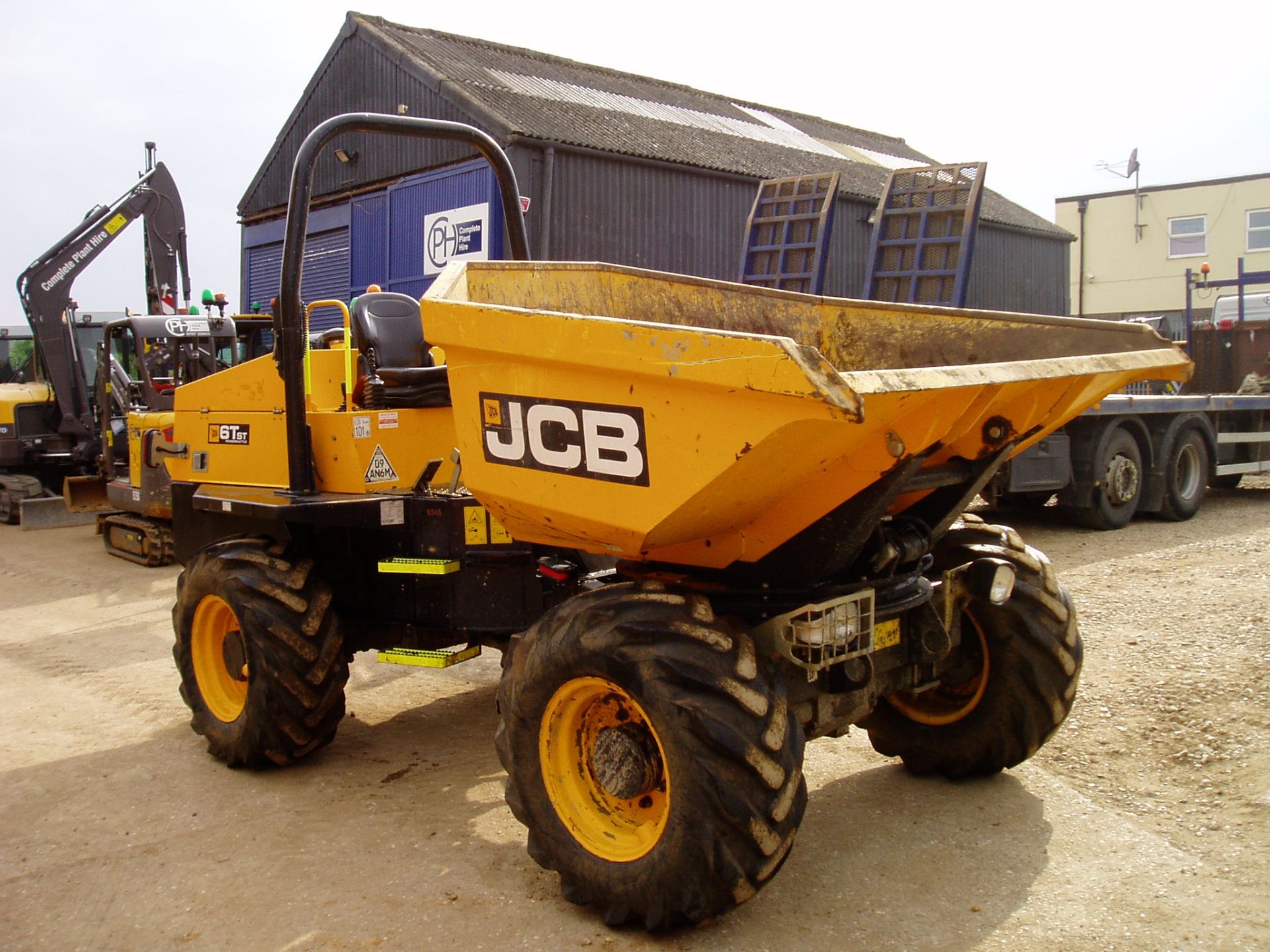 JCB 6TST Dumper 93166 Ton Swivel Skip Dumper - Image 6 of 23