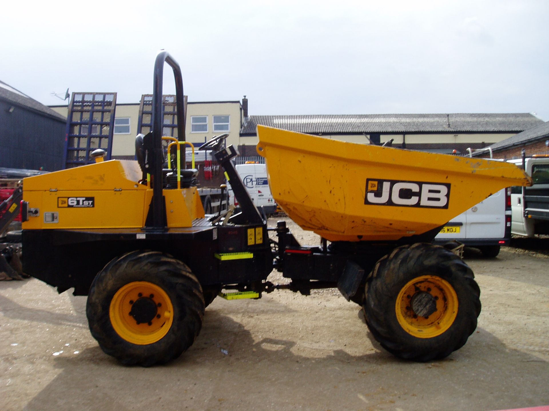 JCB 6TST Dumper 93166 Ton Swivel Skip Dumper - Image 7 of 23