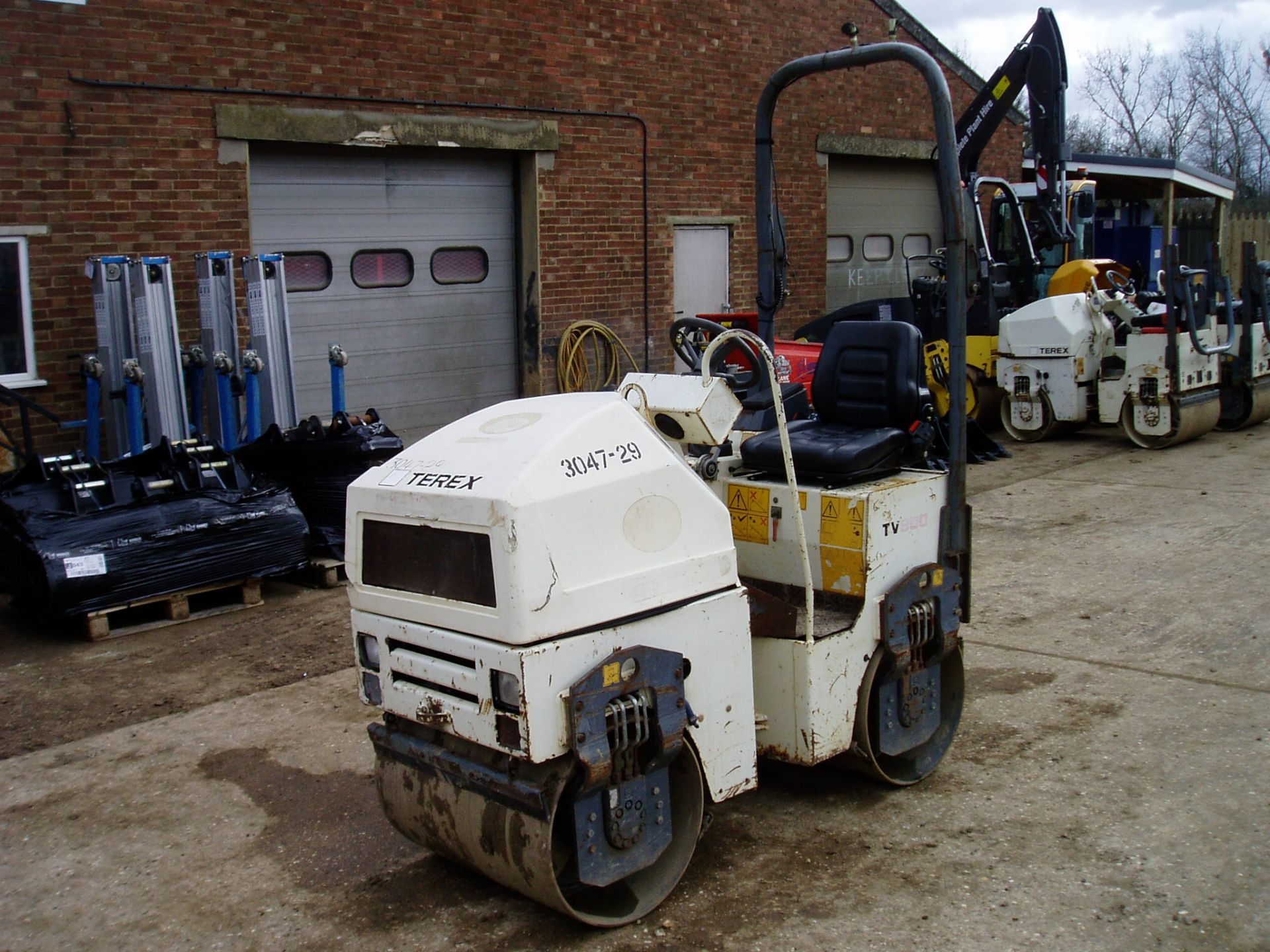 Terex TV800 800mm 1572Kgs Tandem Roller - Image 2 of 19