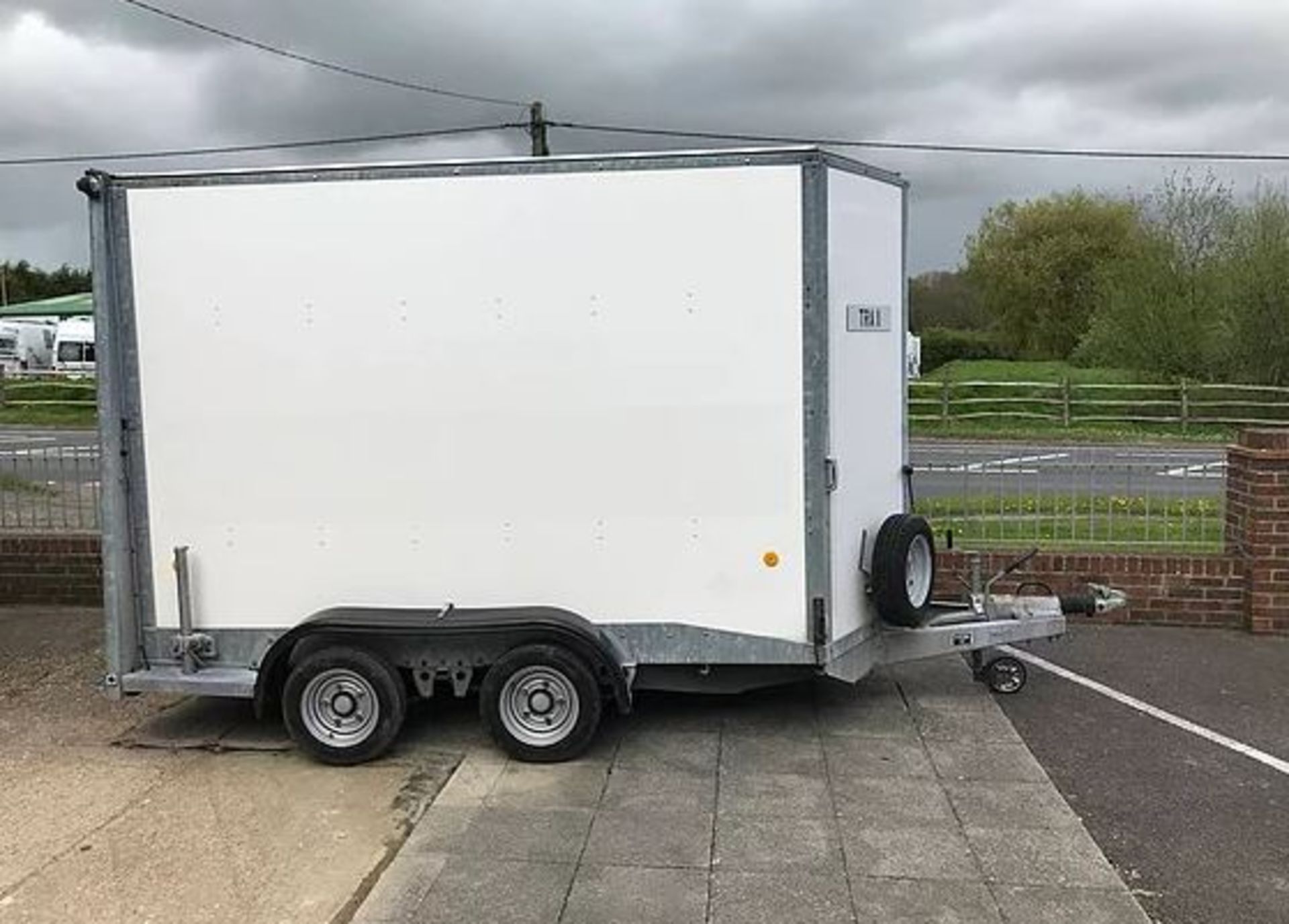 Ifor Williams BV106G Box trailer