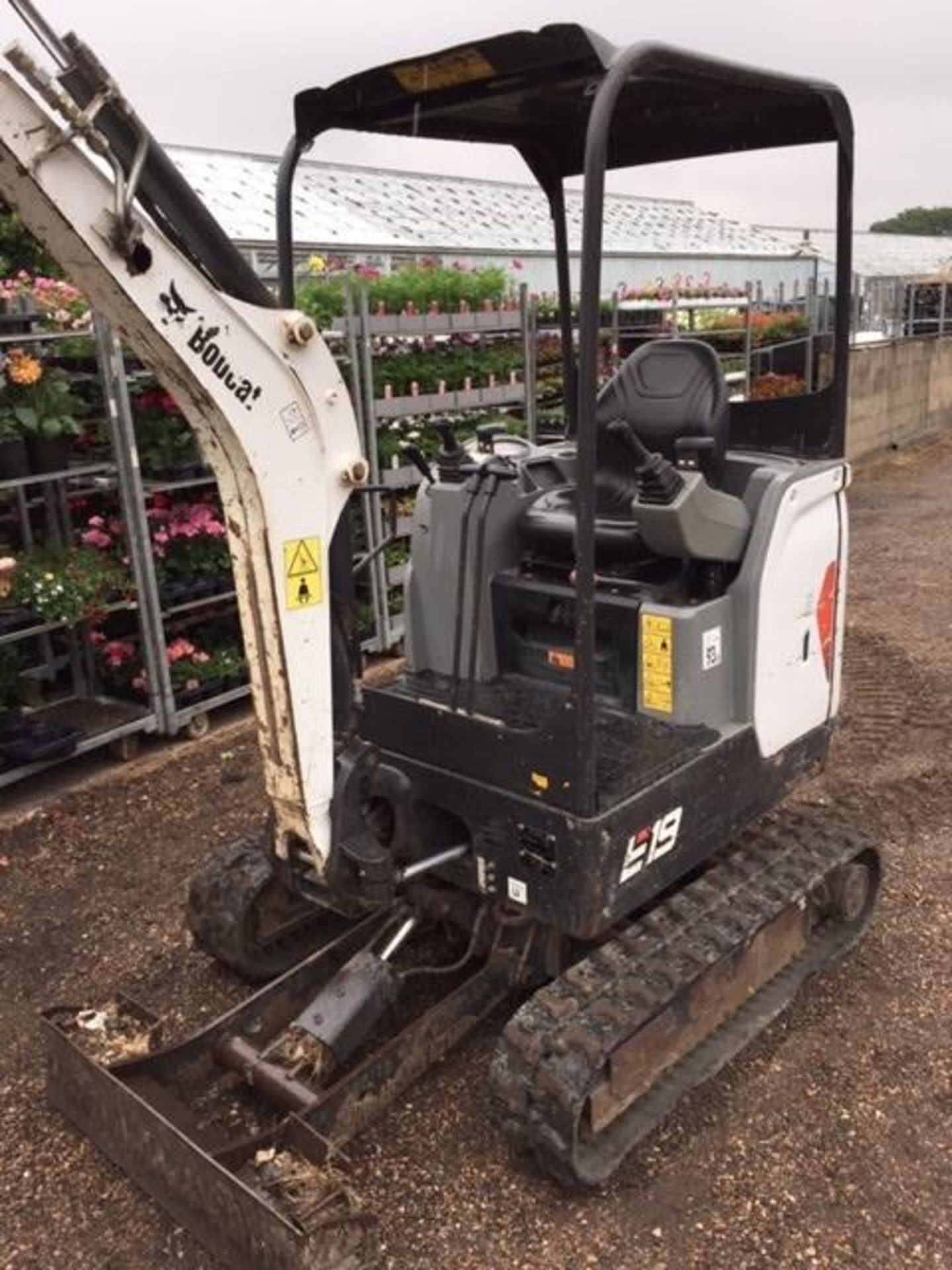 Bobcat E19 Mini Digger - Image 2 of 15