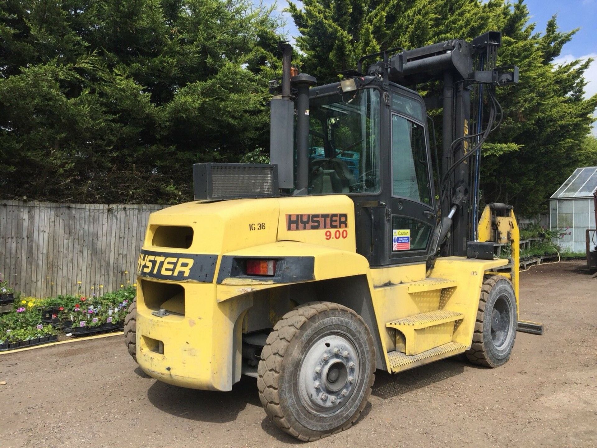 9 Ton Forklift Truck Hyster With Block Grab Attachment