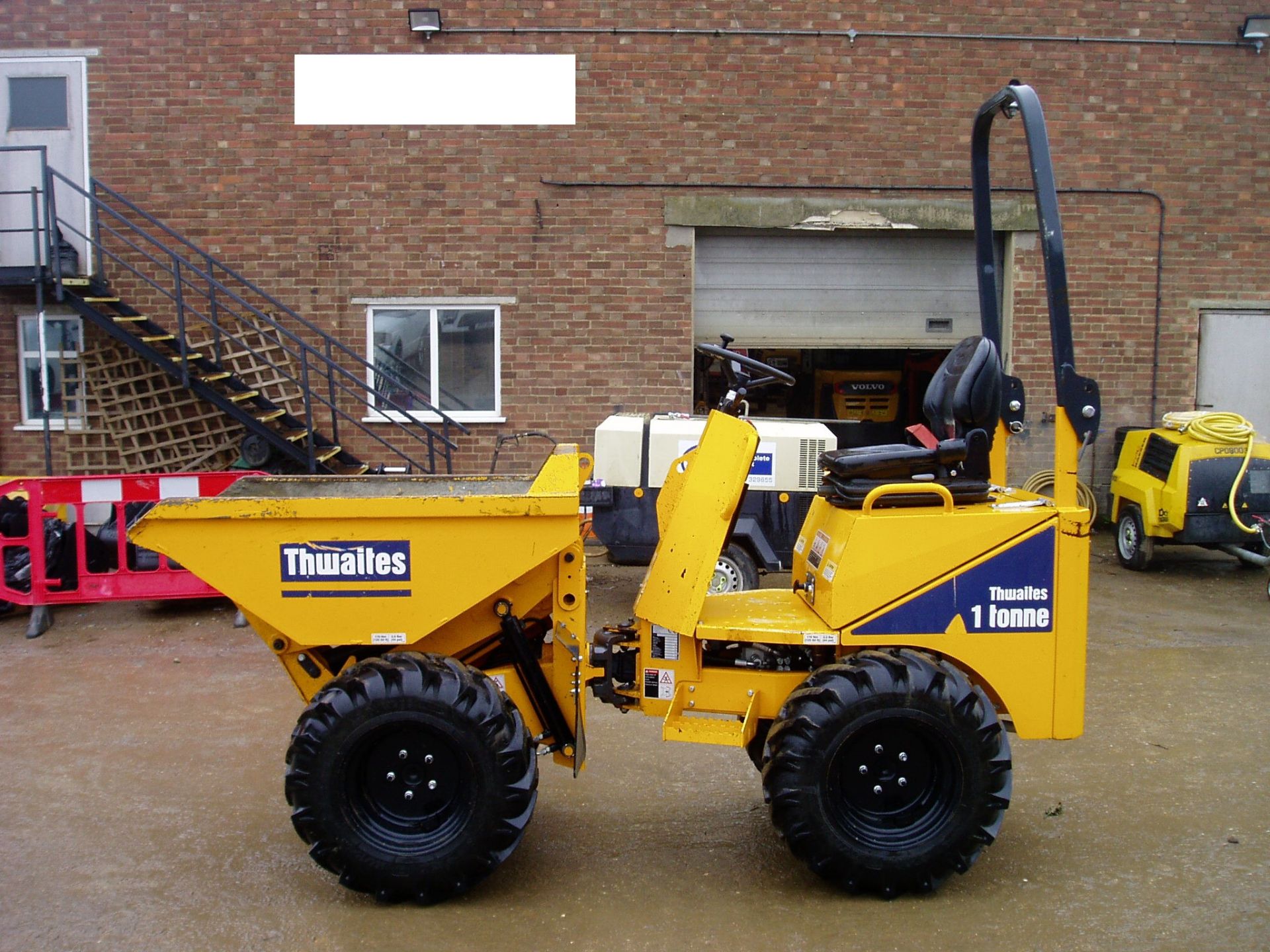 Thwaites 1 Ton High Discharge Dumper - Image 3 of 23