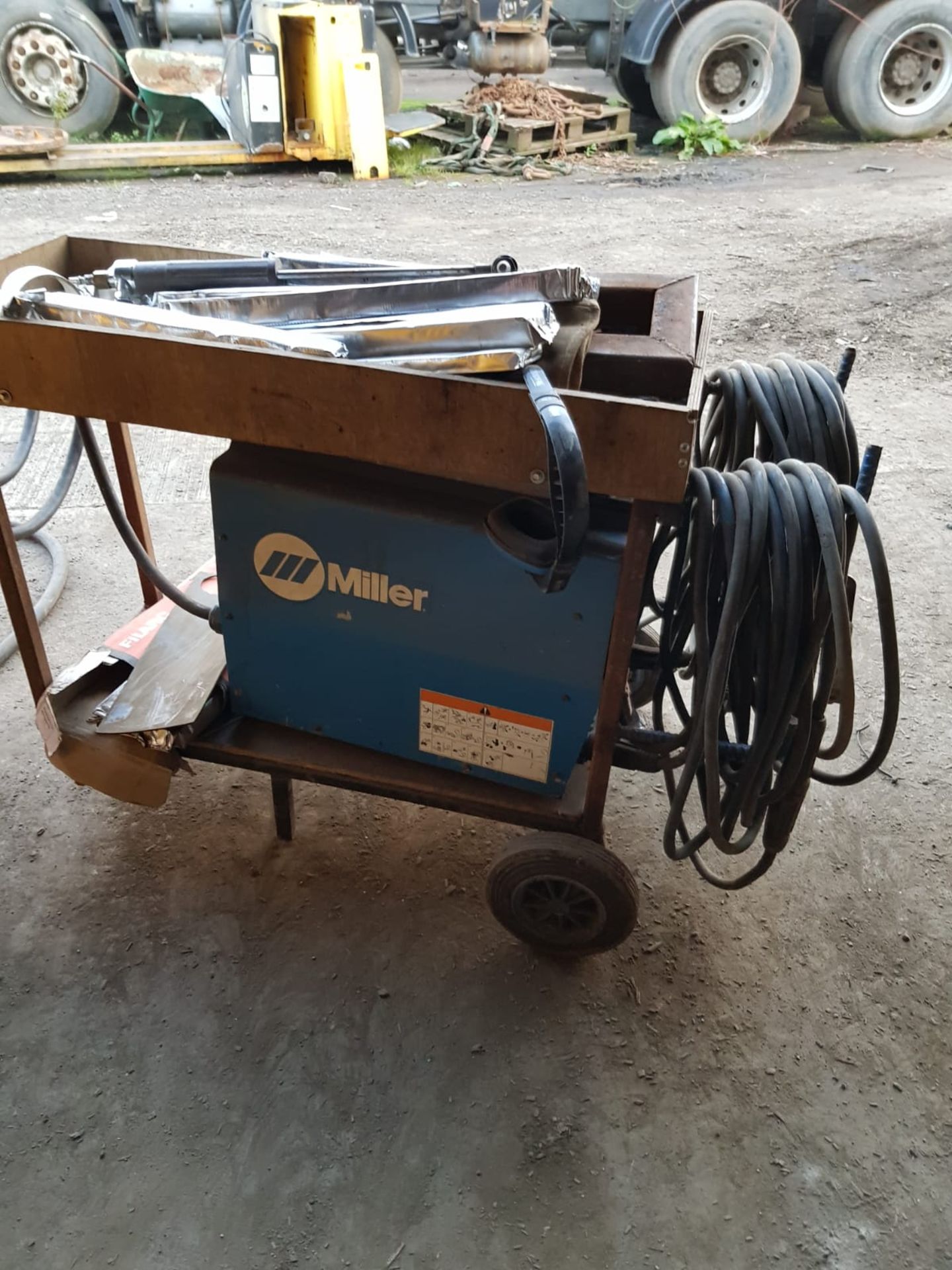 Miller XMT 304 DC Inverter Arc Welder - Image 2 of 7