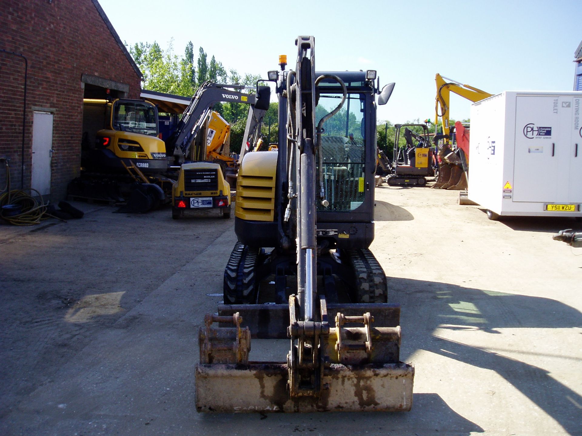 Volvo EC27C 44612790Kgs Mini Excavator - Image 3 of 21