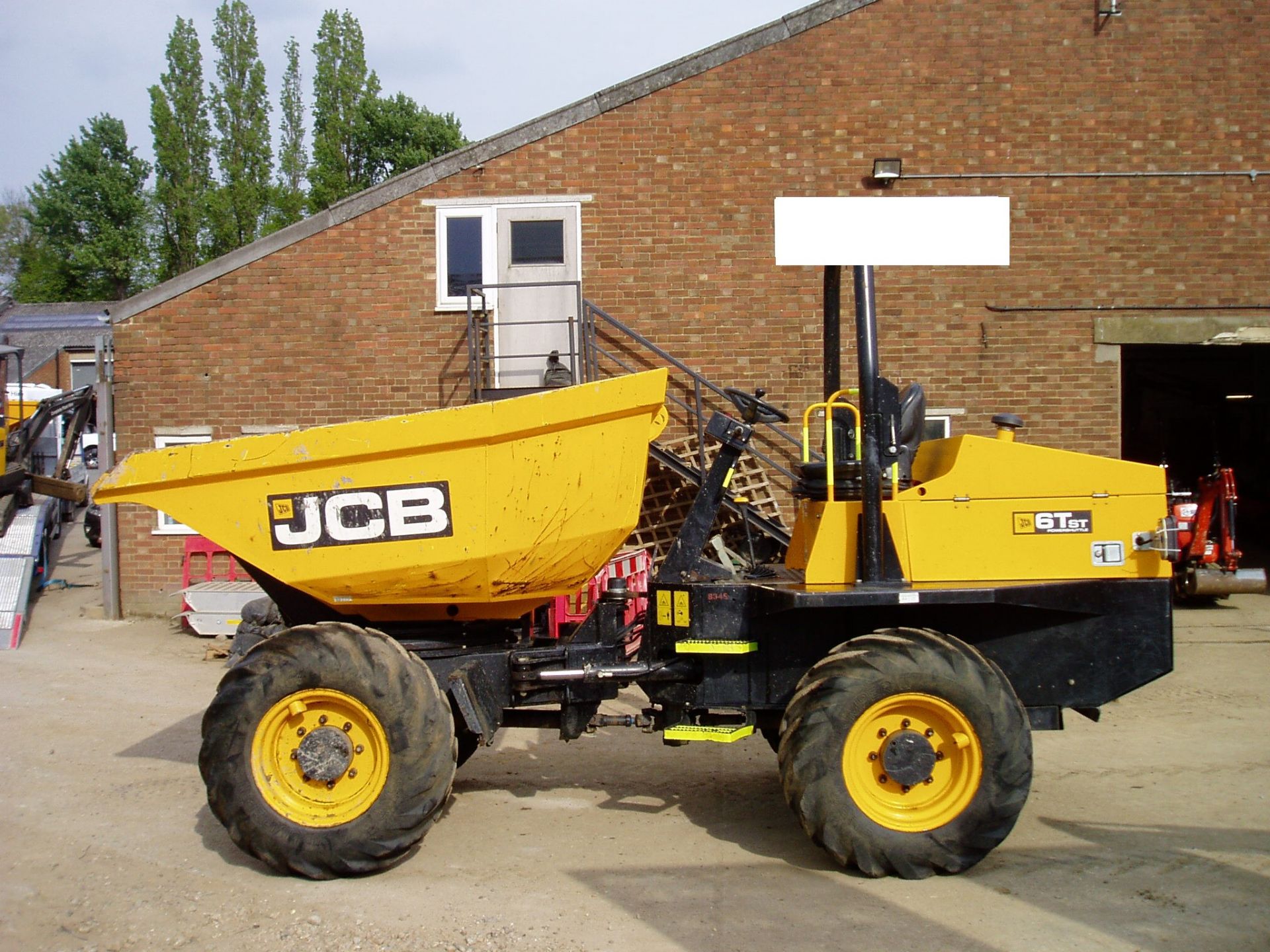 JCB 6TST Dumper 93166 Ton Swivel Skip Dumper