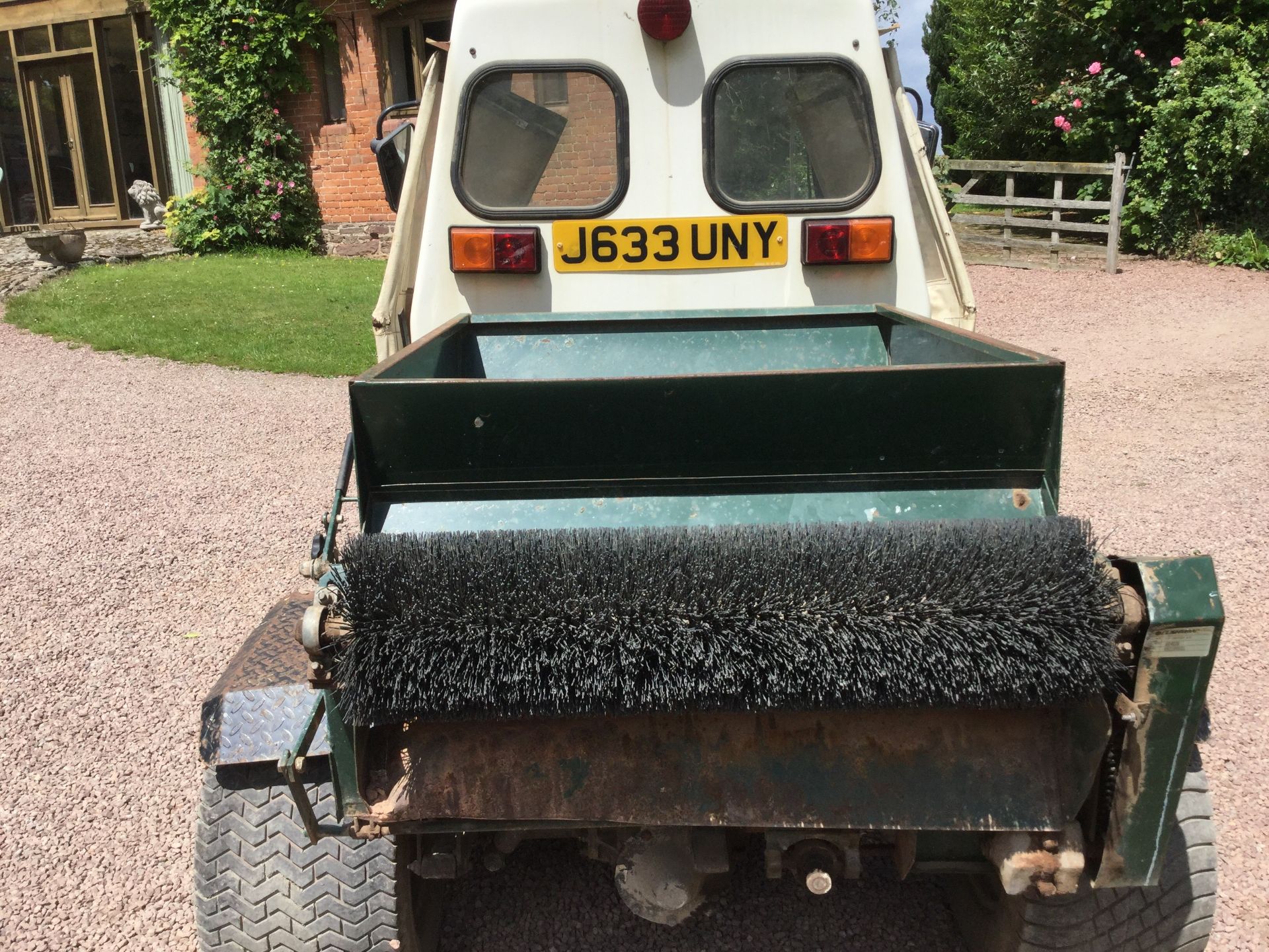 Diesel Cushman Rtv With Sand Spender - Image 5 of 8