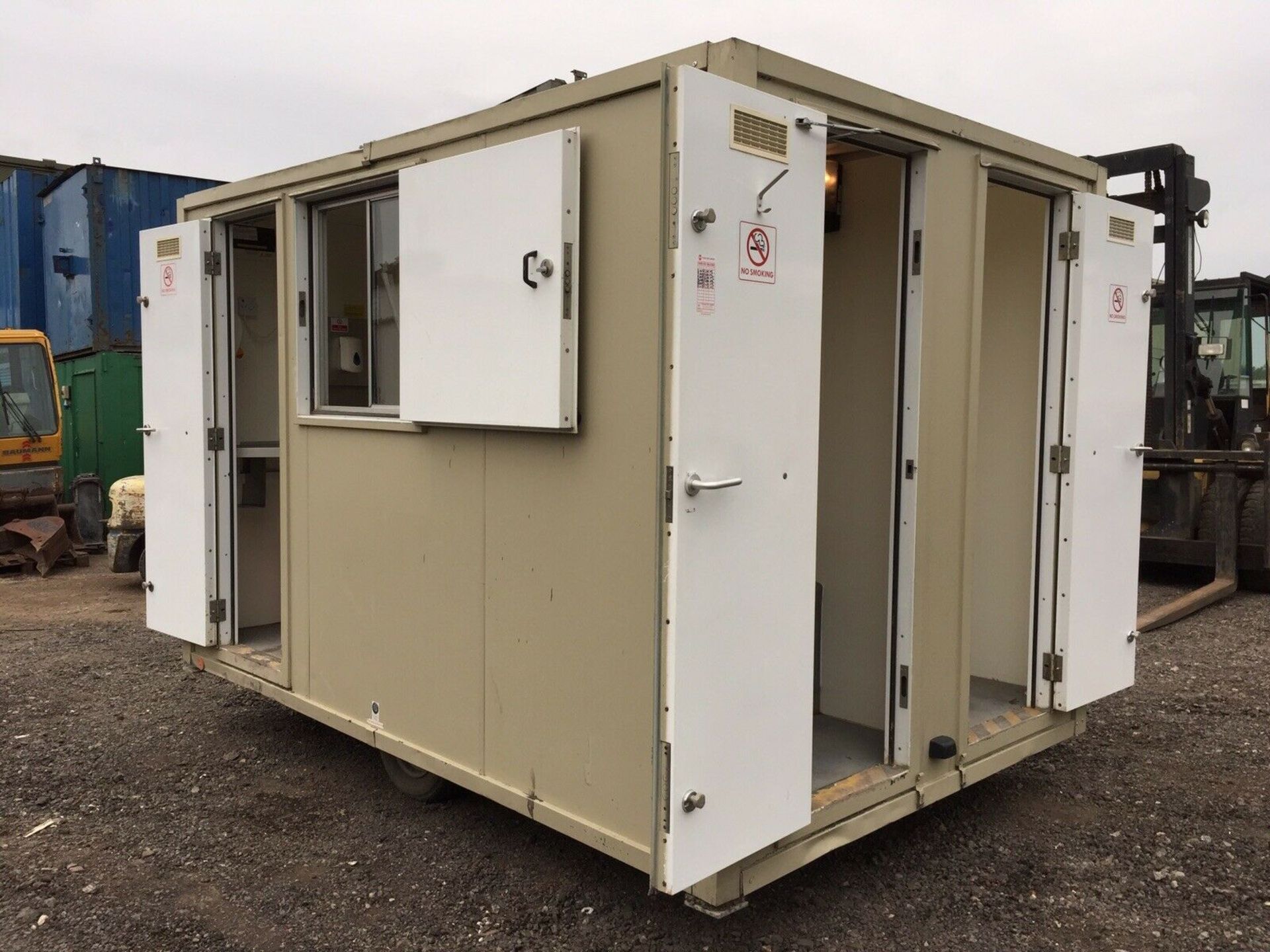 Towable Site Cabin Welfare Unit AJC Canteen Drying Room Toilet Generator